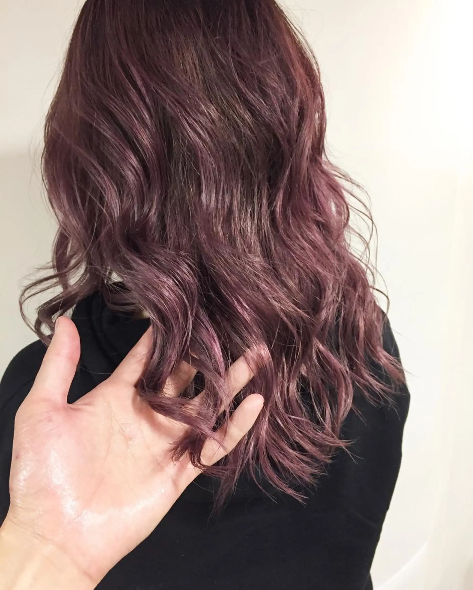 ミディアム ハイライト 髪質改善 縮毛矯正 トリートメント 酸熱トリートメント ヘアカラー トリートメント 中川 勝友のヘアスタイル