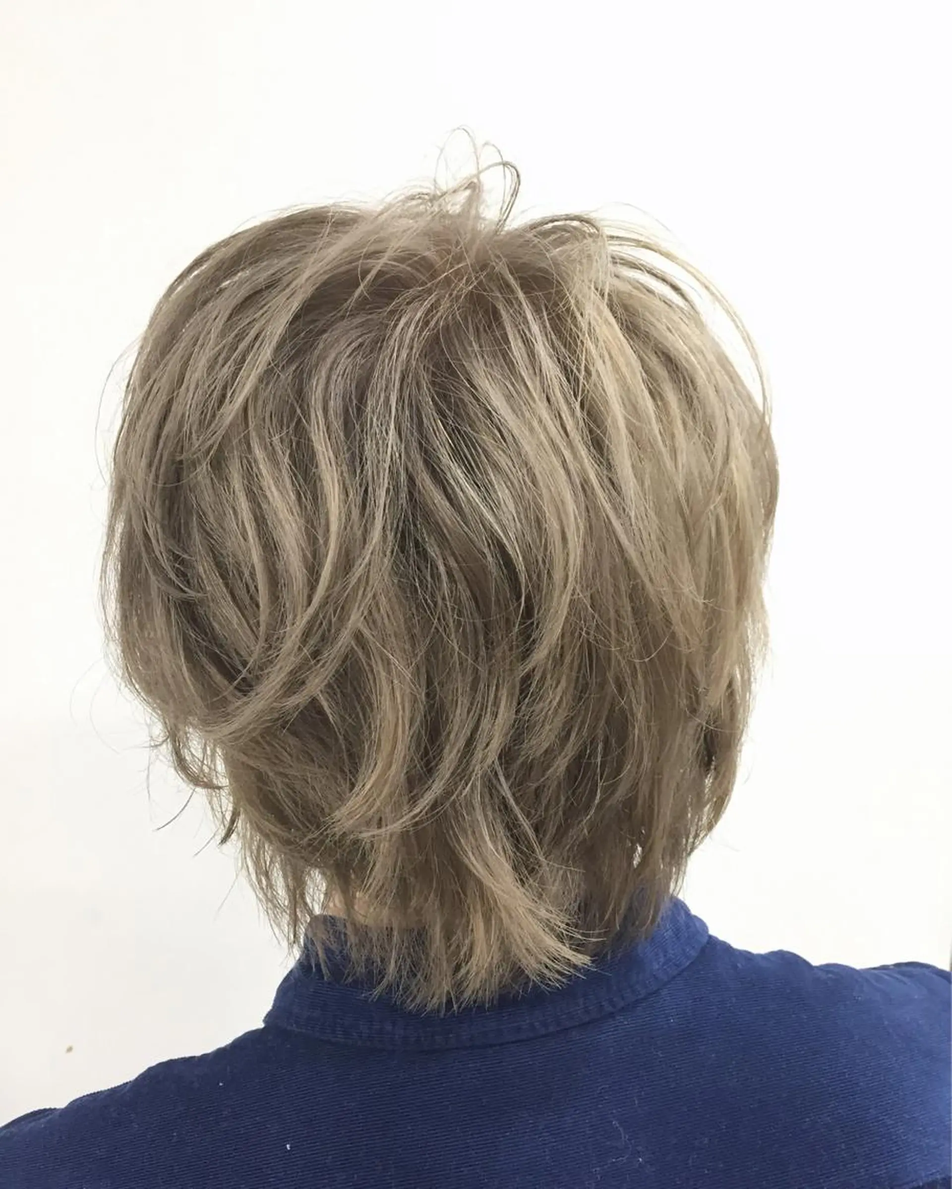 ショート カラー シルバー 🌛ダブルカラー 🌜SAYAKAのヘアスタイル