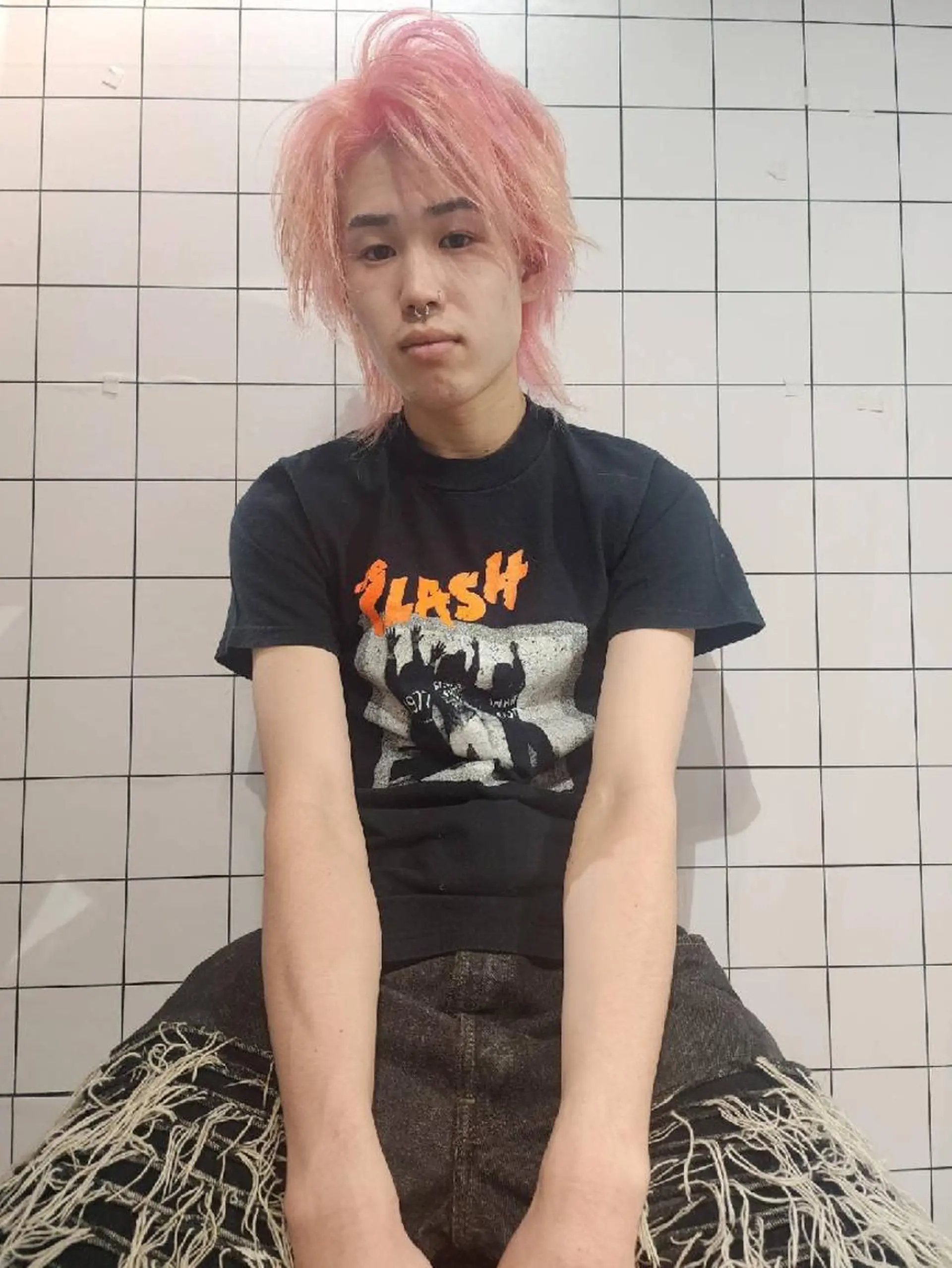 ミディアム メンズ ハイトーン/ブリーチ /デザインカラーのヘアスタイル