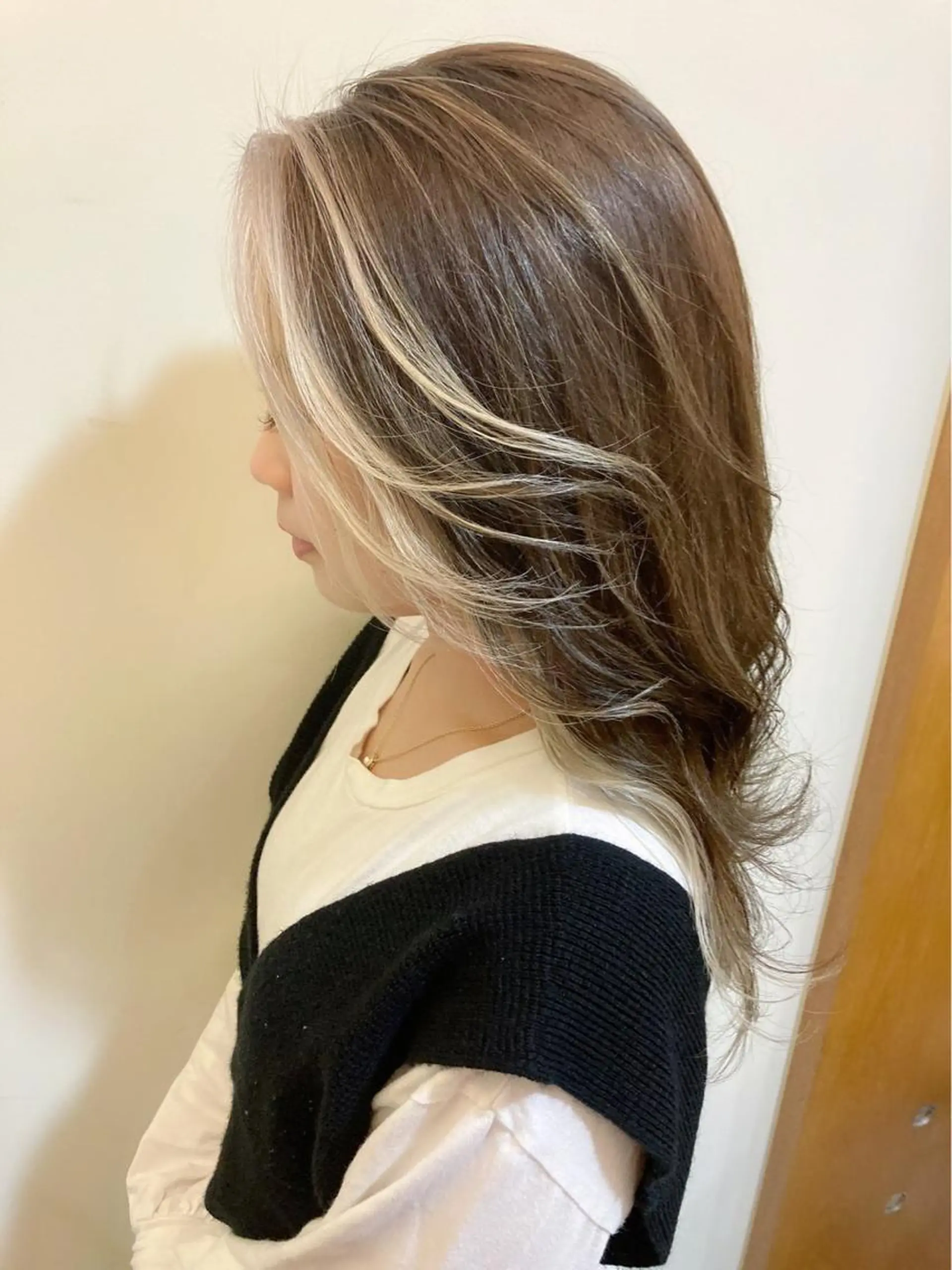 ロング カラー ミストバング ブリーチ  フェイスフレーミング ペッツ本店 スタイリスト増田ゆきのヘアスタイル