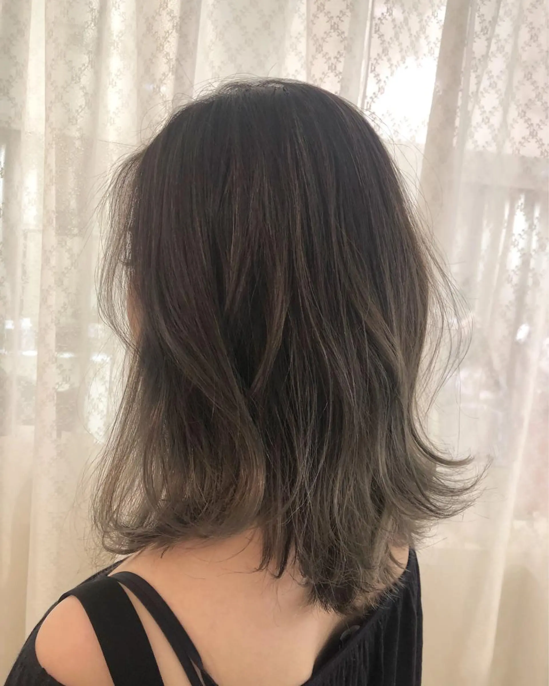 ミディアム カラー グラデーションカラー グレージュ RUMéL 🌙YUIのマツエク・マツパデザイン