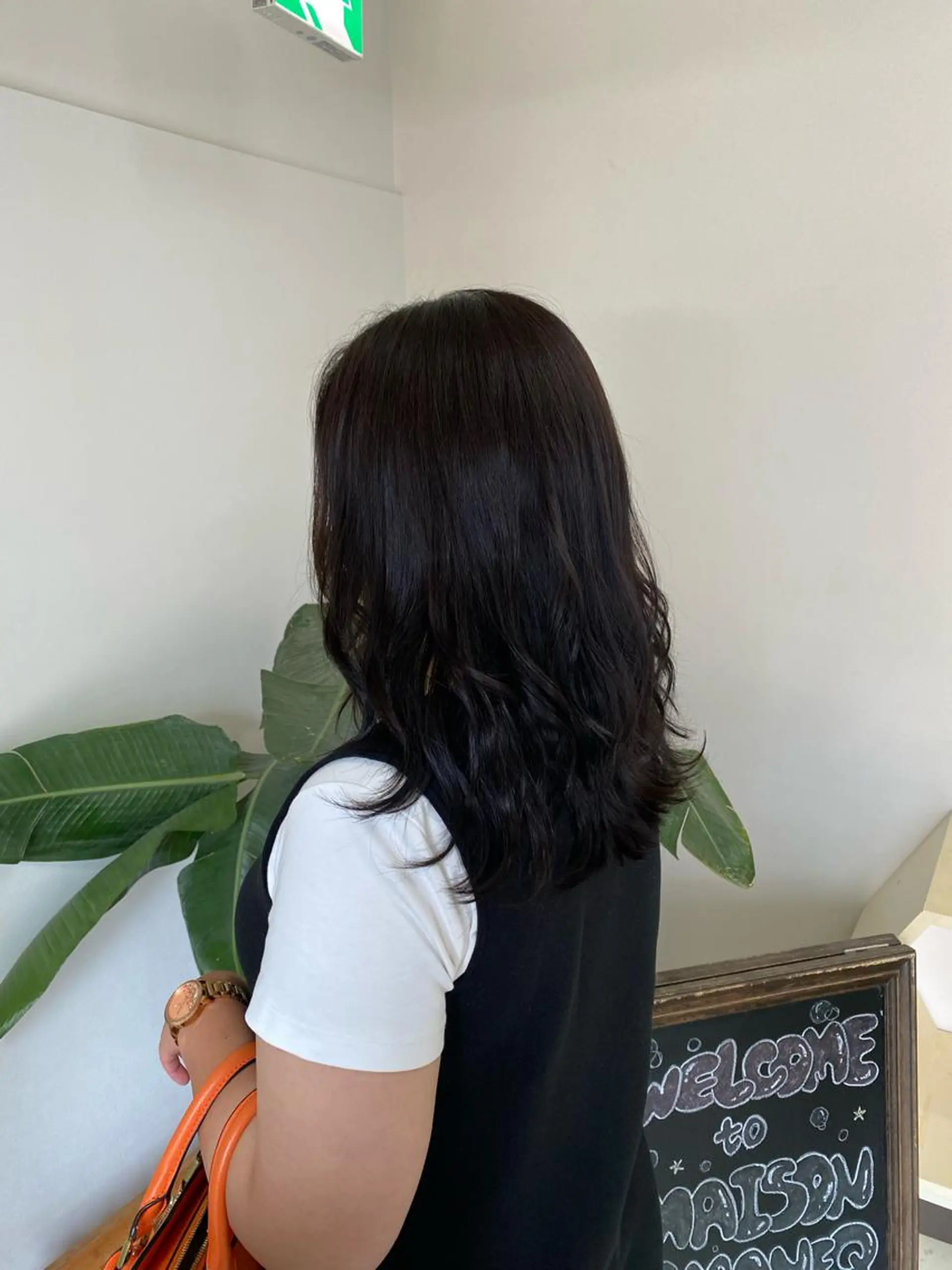 セミロング 透明感カラー wacoのヘアスタイル