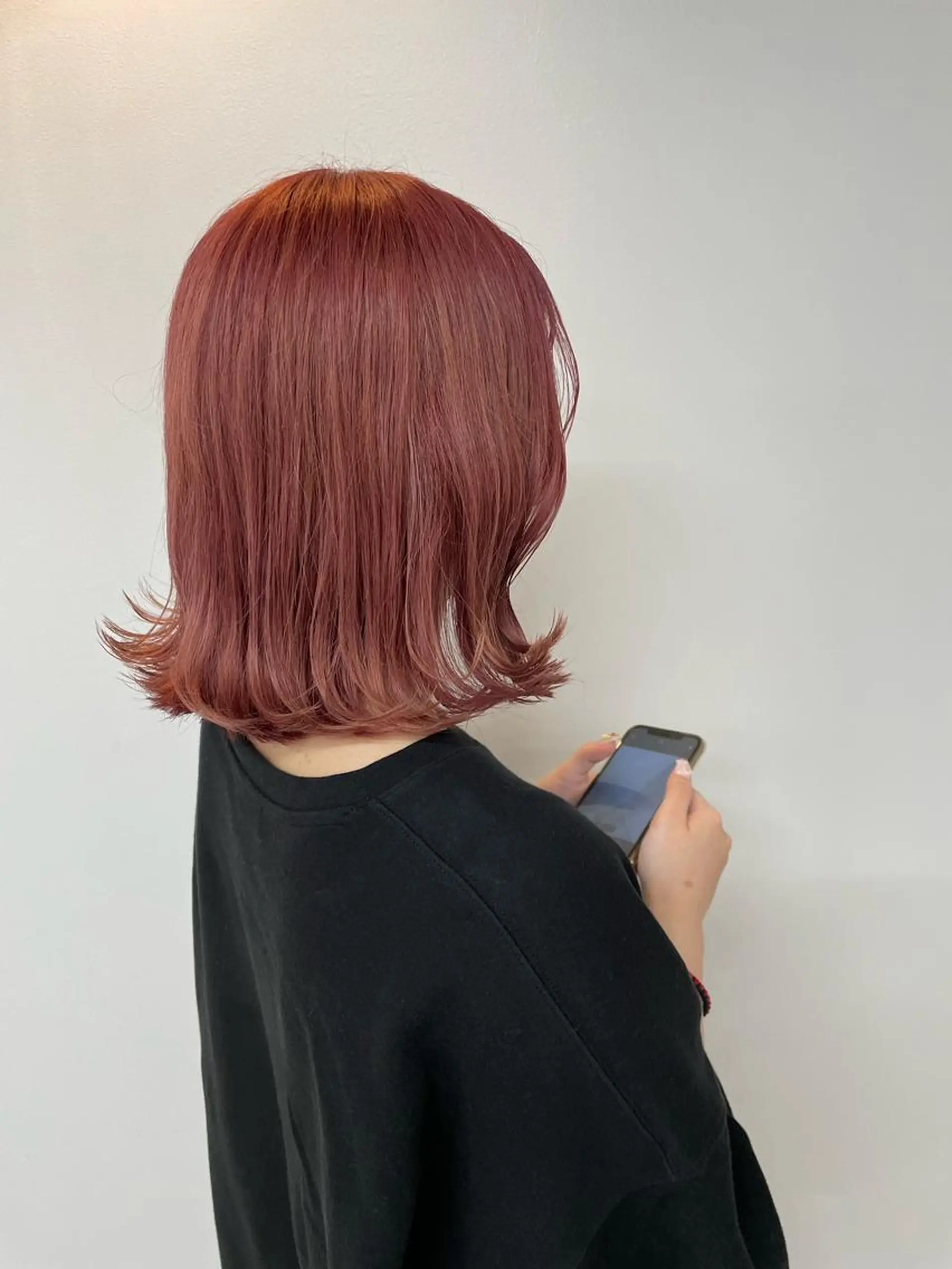 ミディアム カラー ピンクカラー ARMONY大阪店 パーマ職人伊丹のヘアスタイル