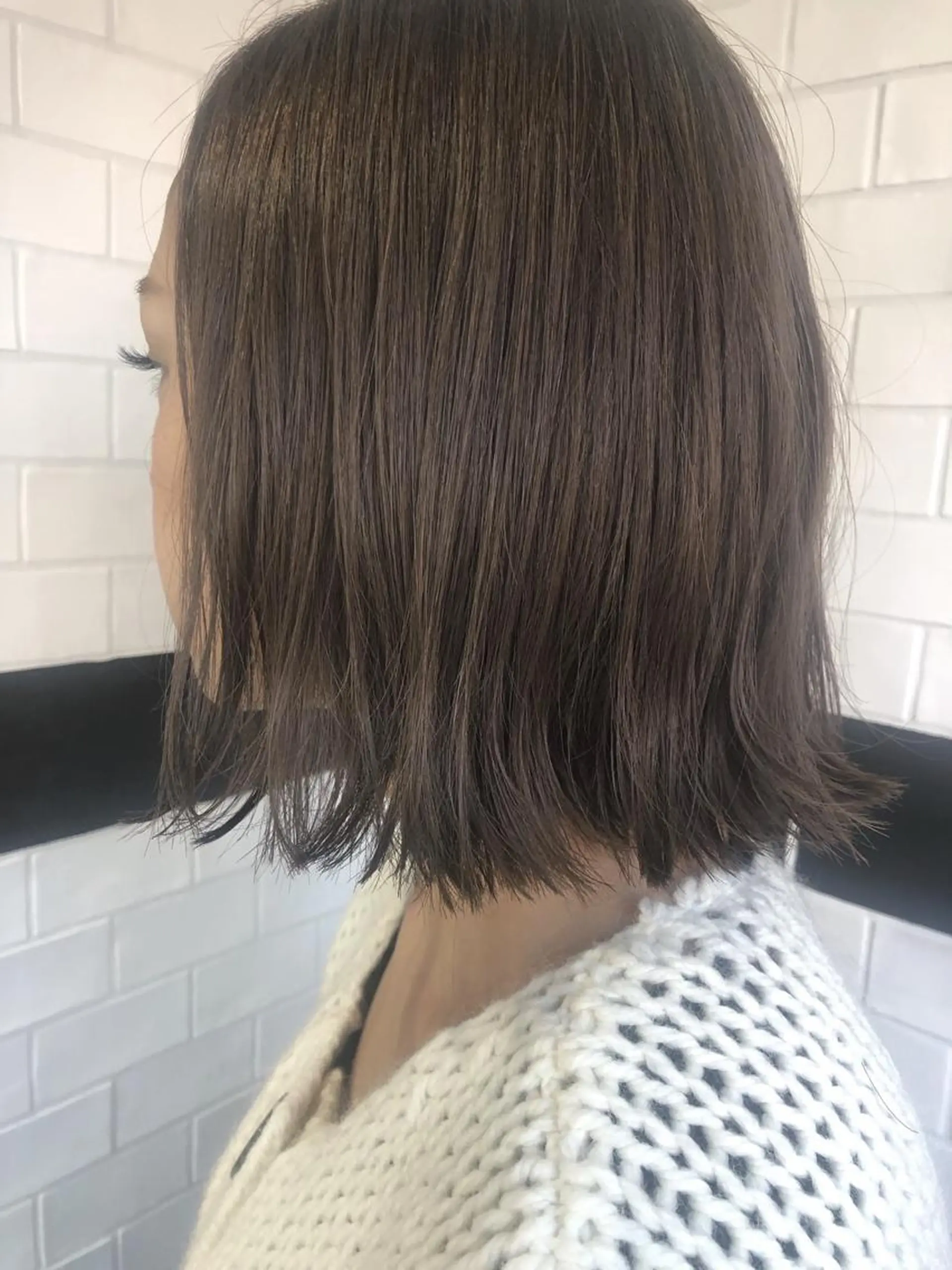 ミディアム カラー アッシュ アッシュグレー アッシュグレージュ 透明感カラー グレージュ カット ヘアカラー トリートメント レイヤー／髪質改善／ 銀座／CHIEのヘアスタイル