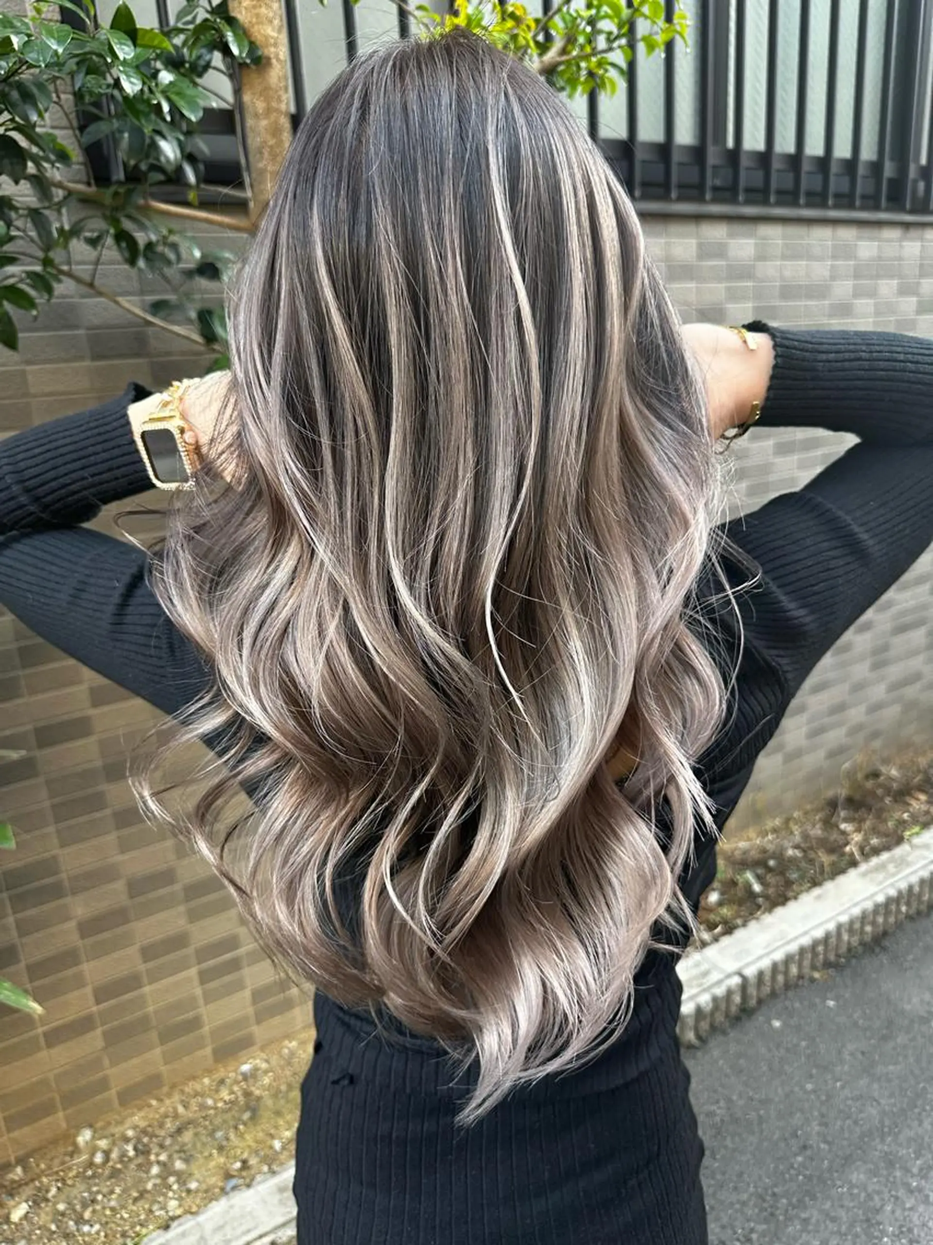 ロング カラー デザインカラー⭐️ Yamauchiのヘアスタイル