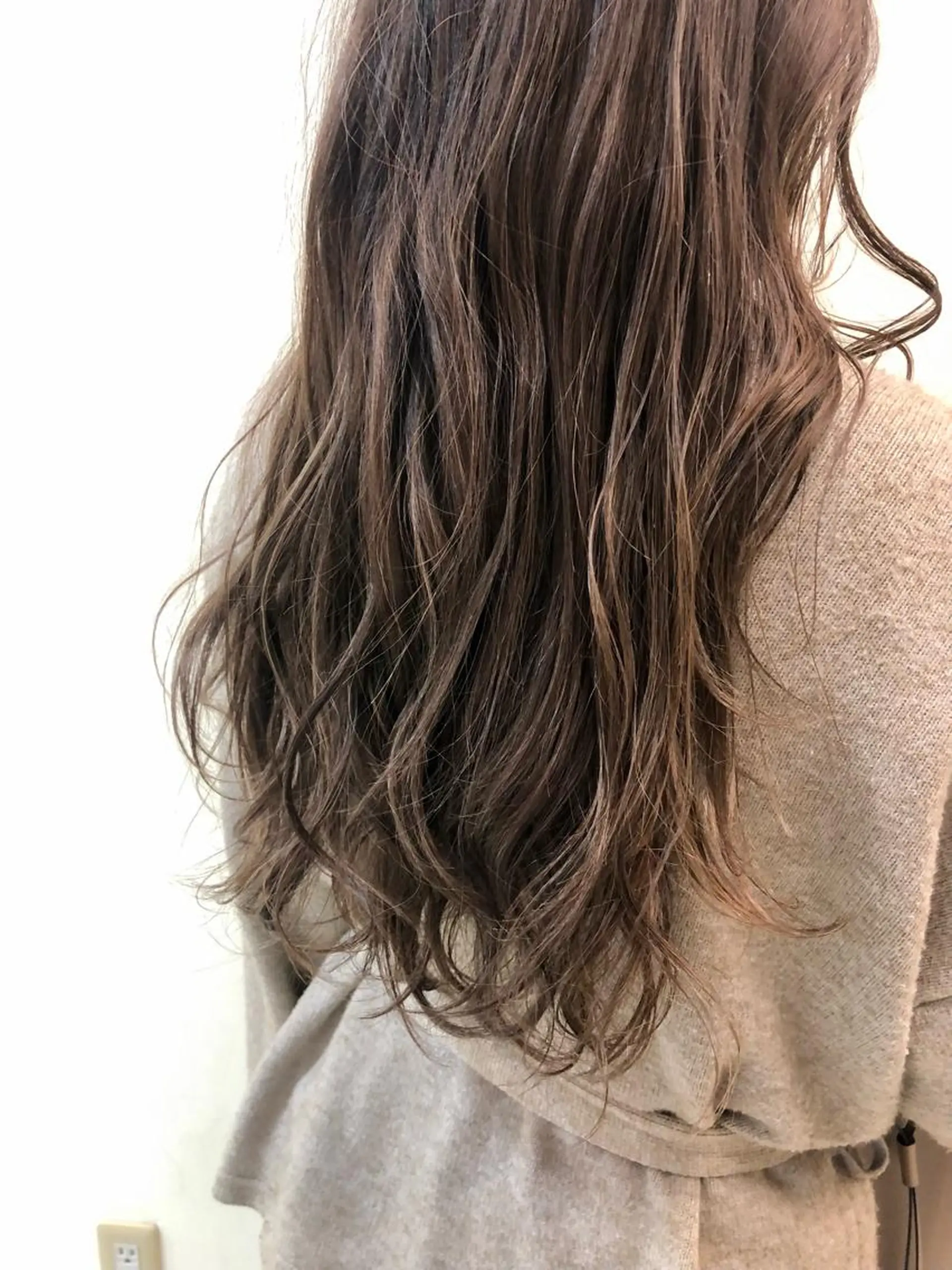 ロング カラー stylist 杉浦駿生のヘアスタイル