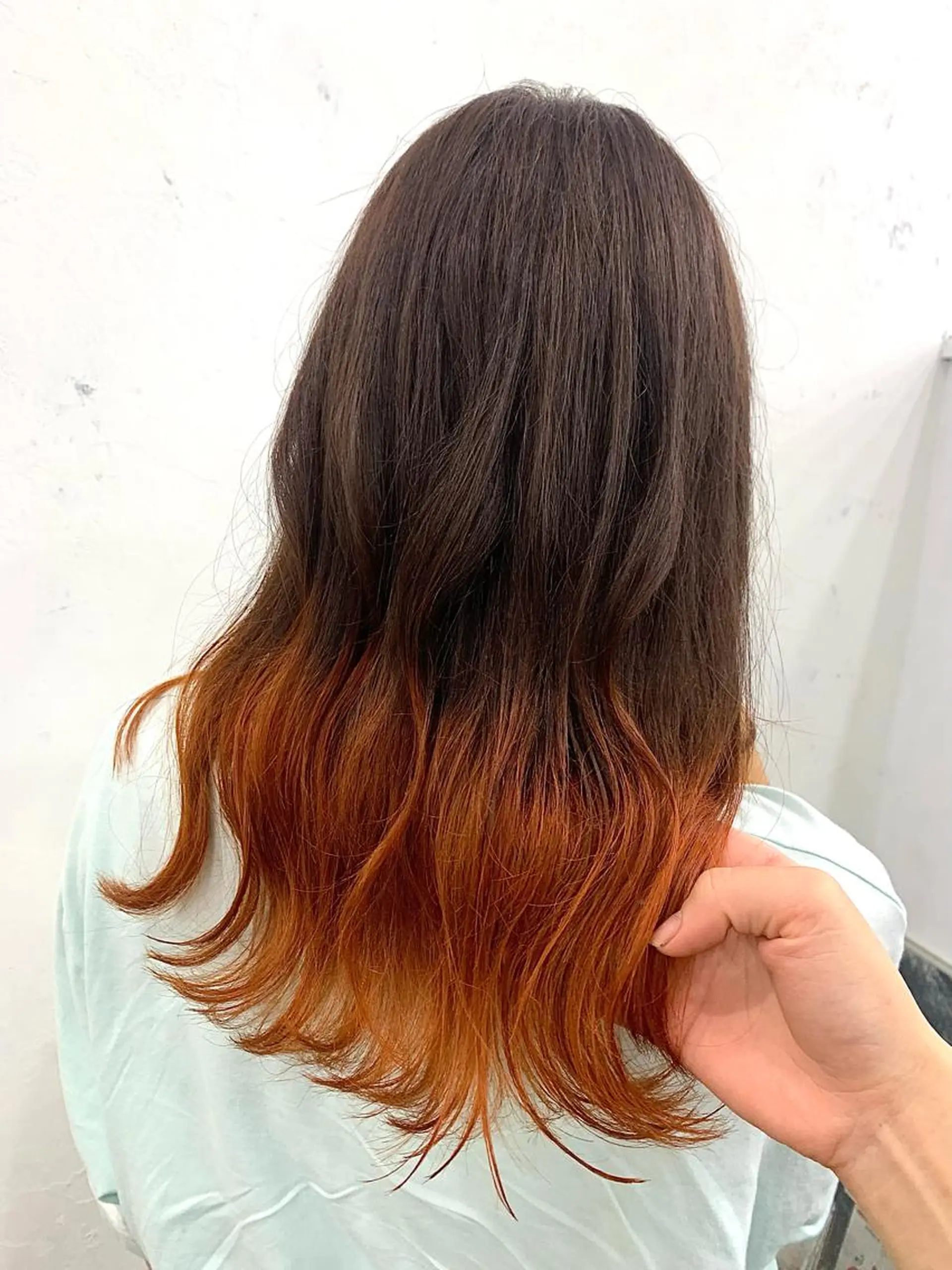 ミディアム カラー レイヤー ハイトーン 暖色⭐︎KANAKOのヘアスタイル