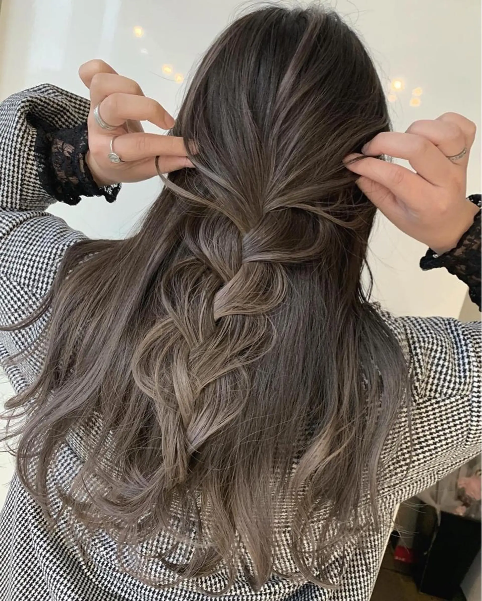 ロング カラー ヘアアレンジ バレイヤージュ レイヤーカット 阿部 圭悟のヘアスタイル