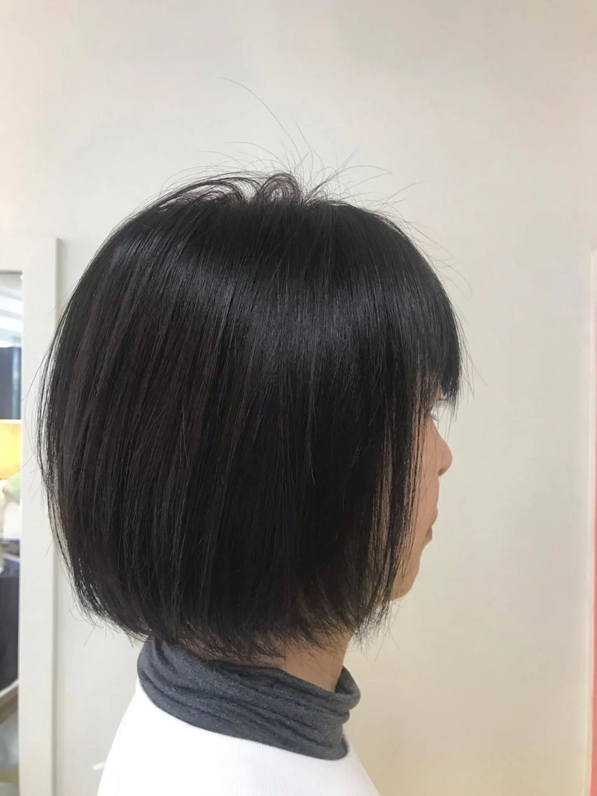 ミディアム カラー ボブ 横田 尚登のヘアスタイル