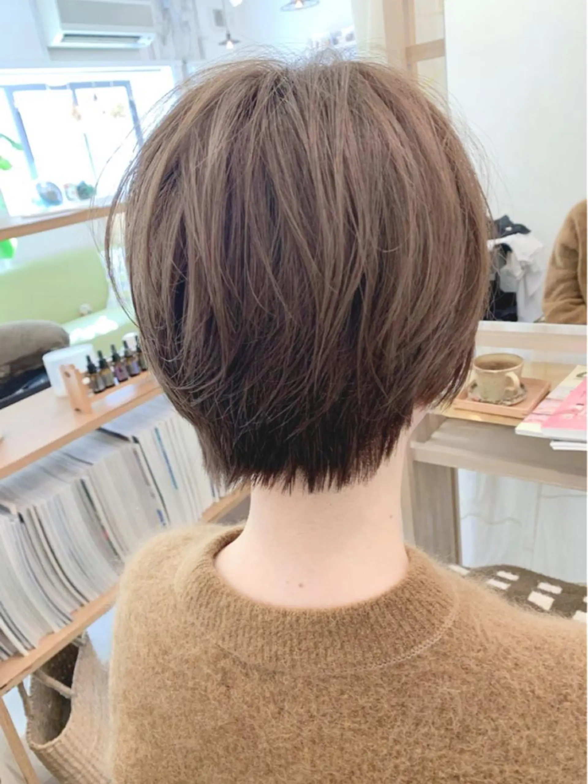 ショート カラー 【髪質改善】【美髪】 【ツヤ髪】ほしのちりのヘアスタイル