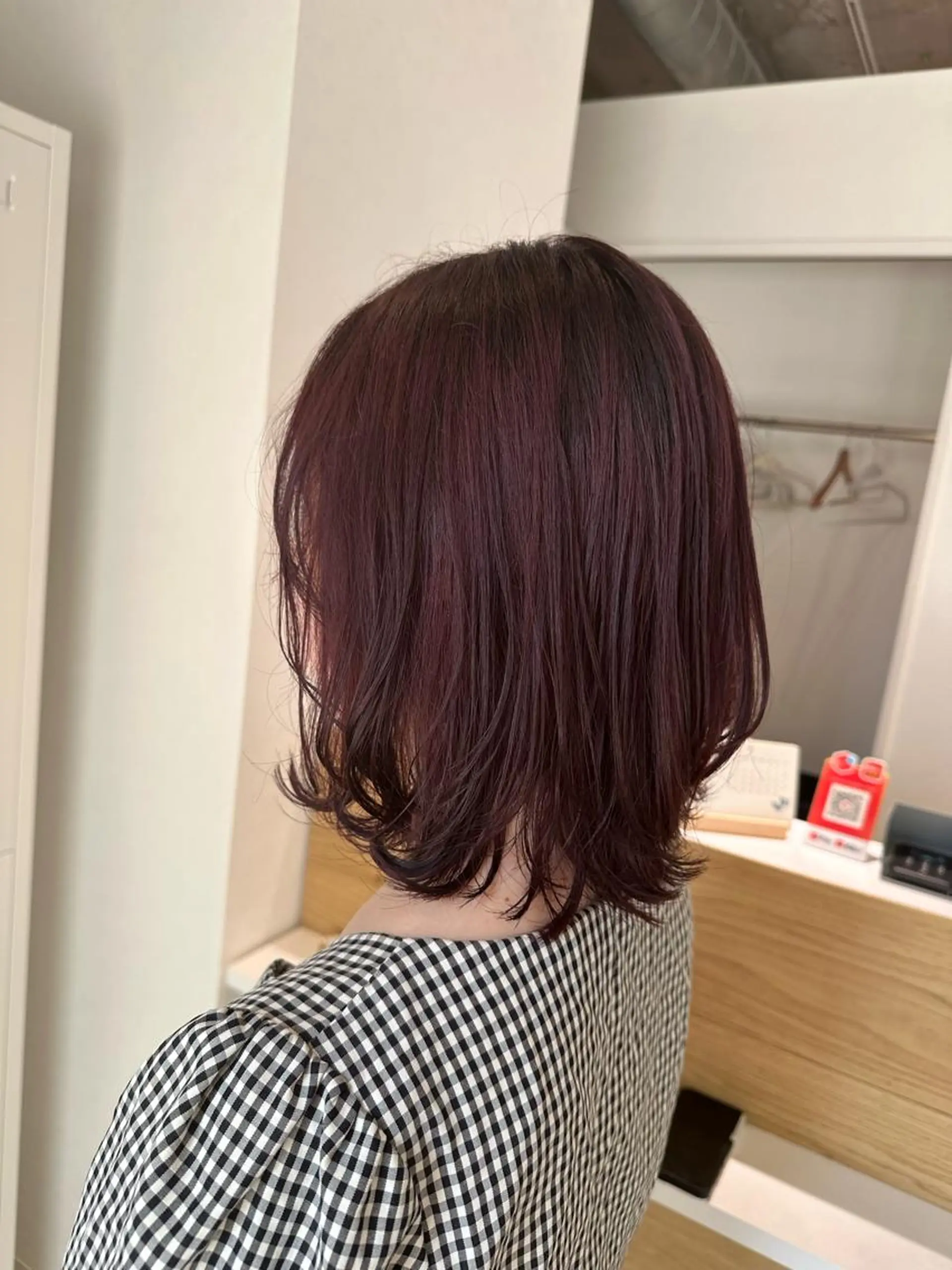 ミディアム カラー ワンレンボブ イルミナカラー ボブ レイヤーカット カット ヘアカラー Annie 吉田 裕美のヘアスタイル