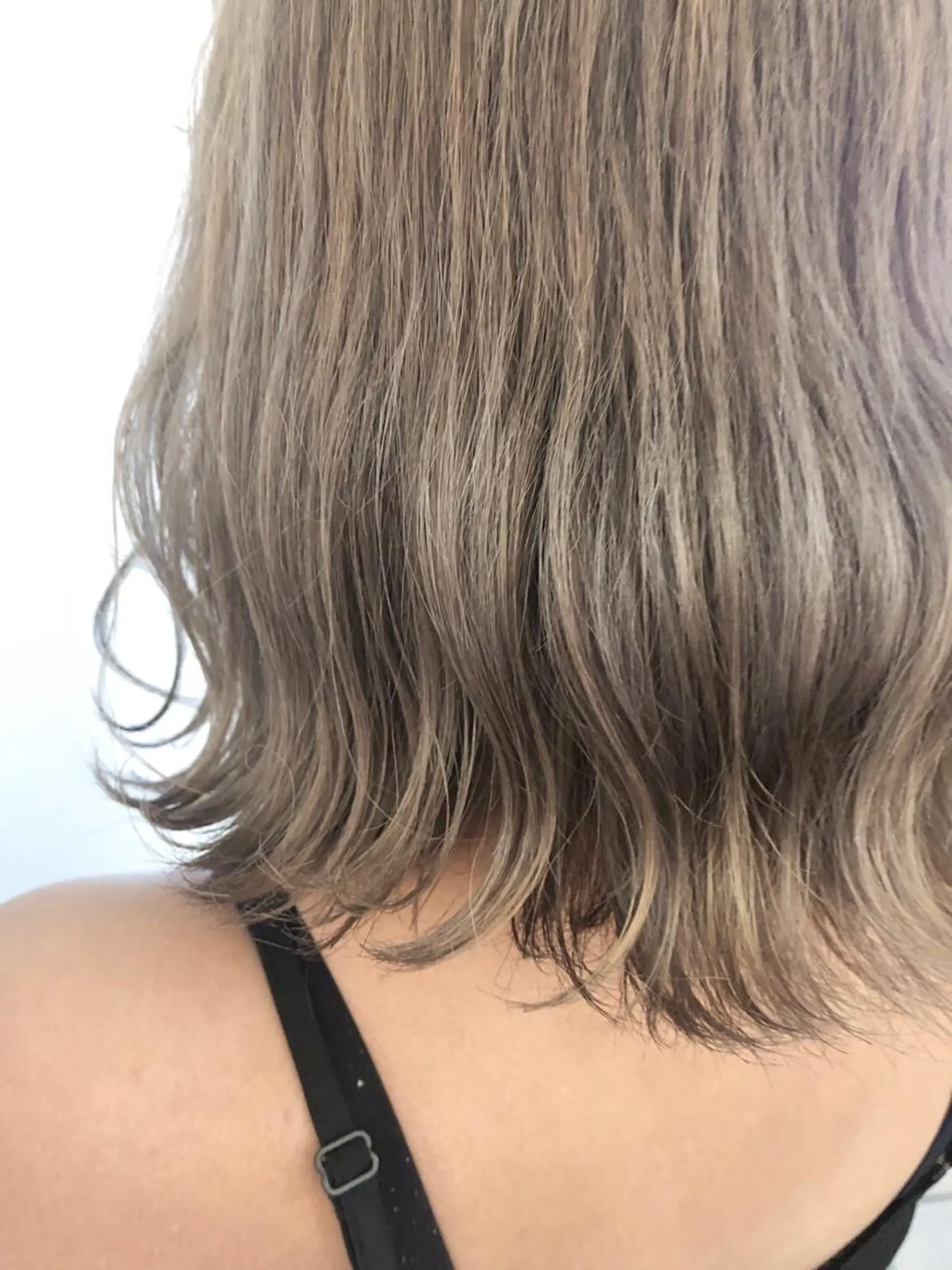 ミディアム カラー ベージュカラー ミルクティーベージュ ヘアカラー トリートメント 韓国hair ·͜· watanabeのヘアスタイル