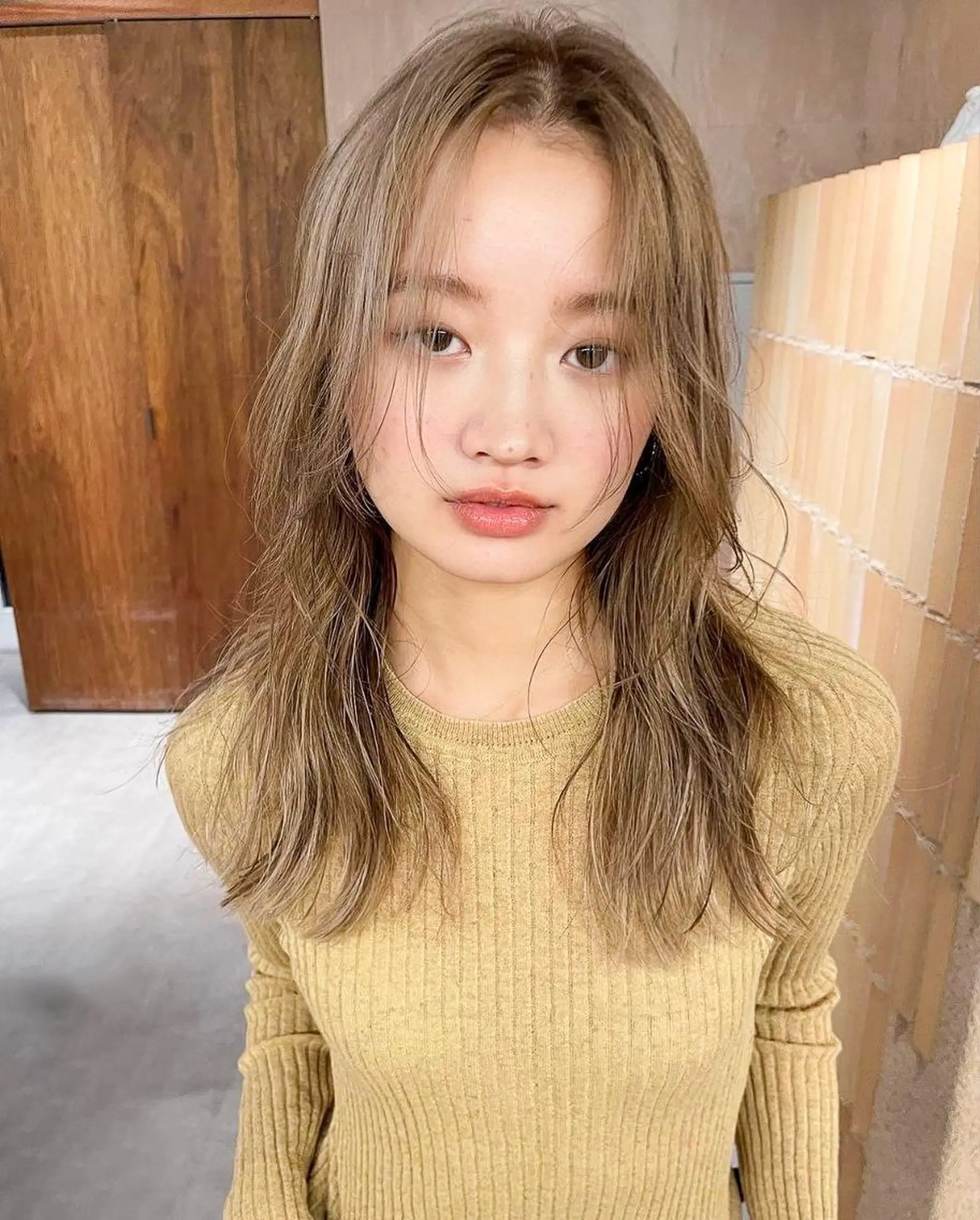 ミディアム カラー ショートボブ ミディアムパーマ アディクシーカラー ベージュカラー 黒髪 ヘアカラー CEINE OURのヘアスタイル