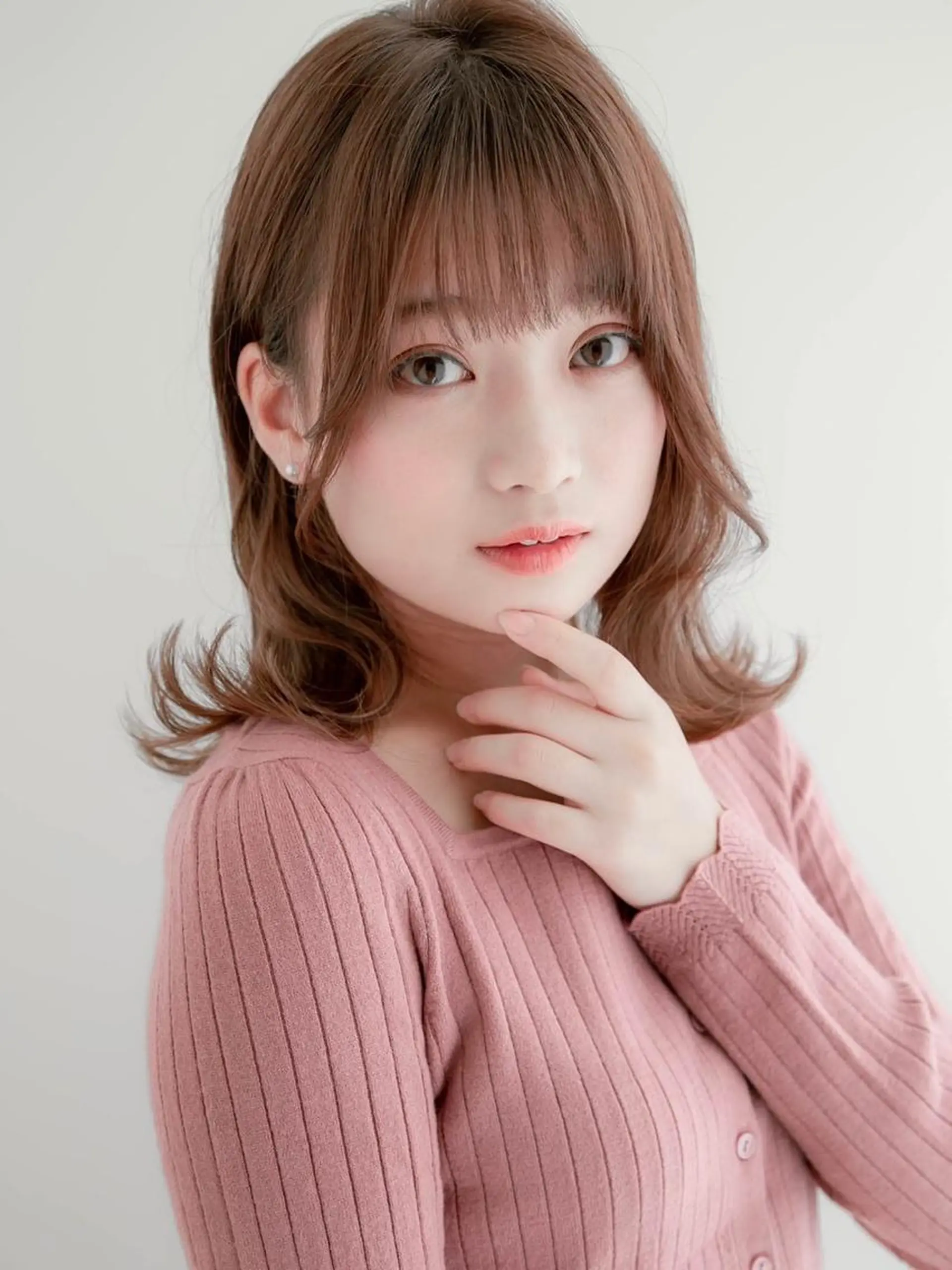 ミディアム 山本翔一郎 韓国顔周りレイヤーのヘアスタイル