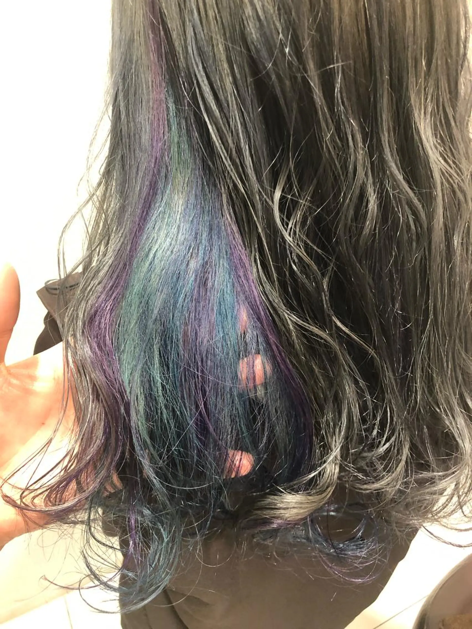 セミロング カラー ユニコーンカラー バイオレットカラー ヘアカラー トリートメント 難しい髪質の縮毛矯正 高岡/射水/髪質改善のヘアスタイル