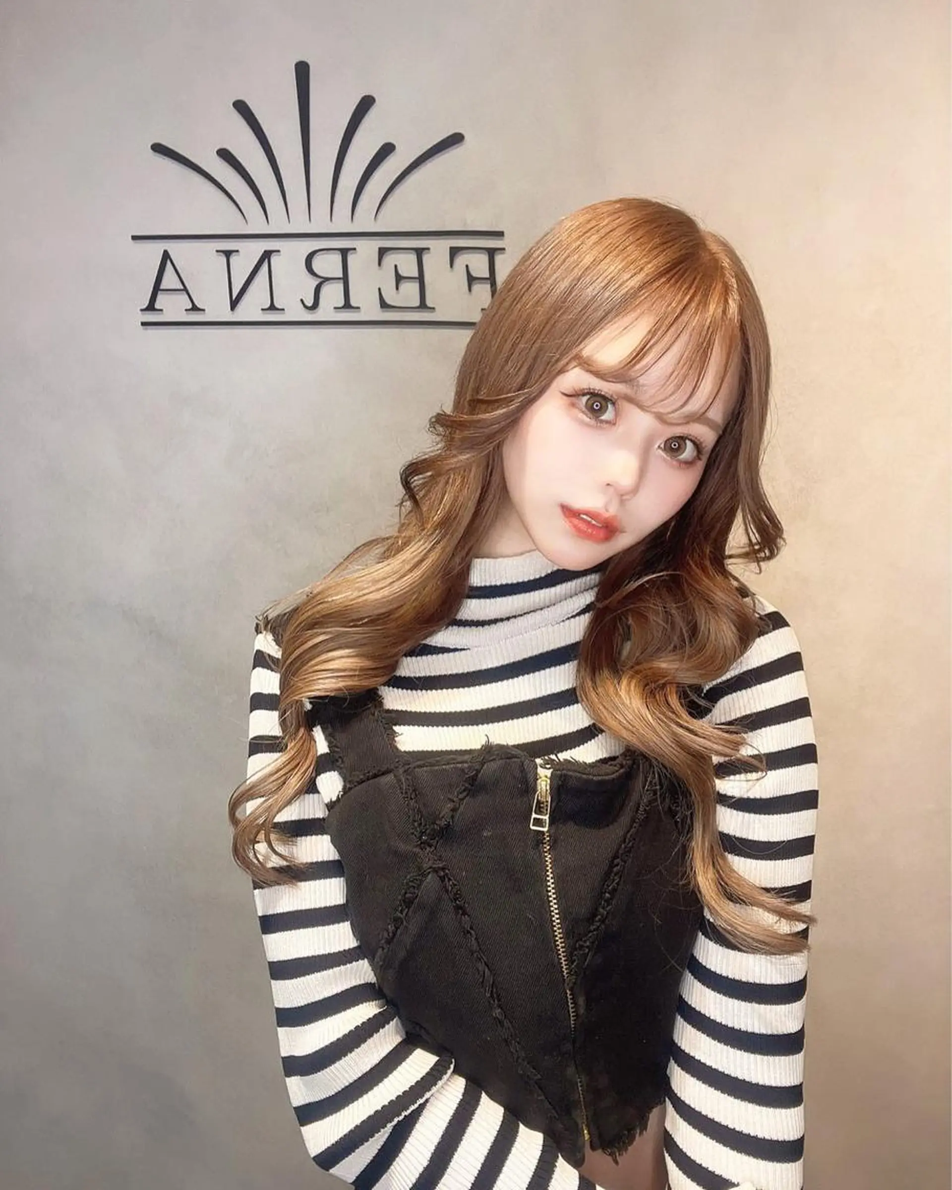 ロング カラー ブリーチ エクステ PSY(サイ)池袋 金田尚久🎨のヘアスタイル