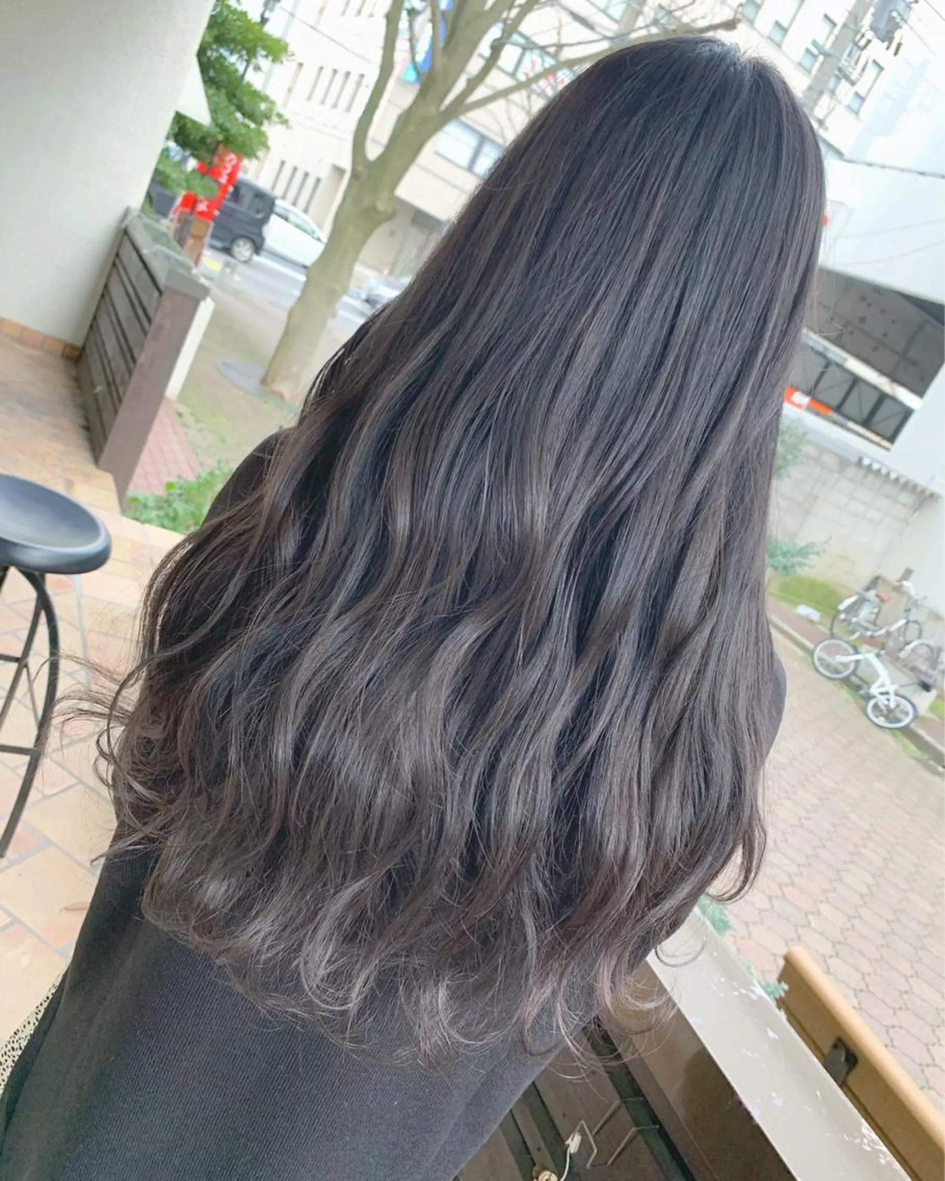 ロング カラー カット ヘアカラー トリートメント 艶髪・酸性ストレート フリツのヘアスタイル