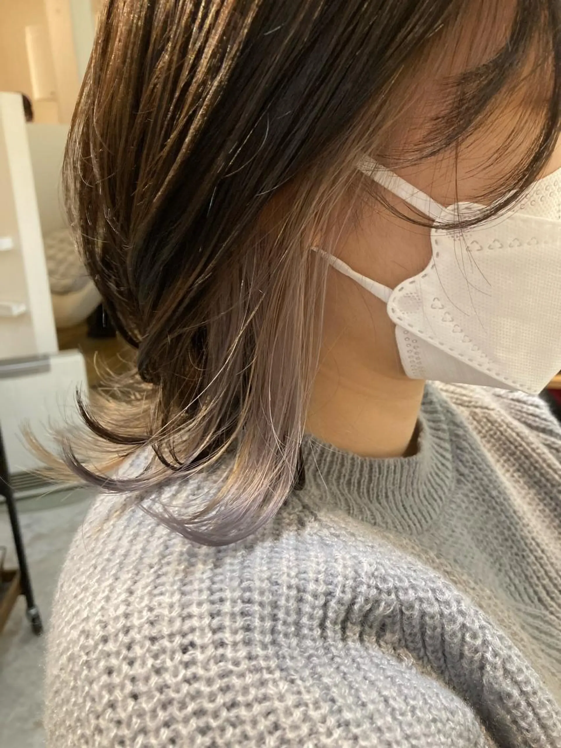 ミディアム カラー ブリーチ イヤリングカラー シルバー 【女性指名No.1】 西口直子のヘアスタイル