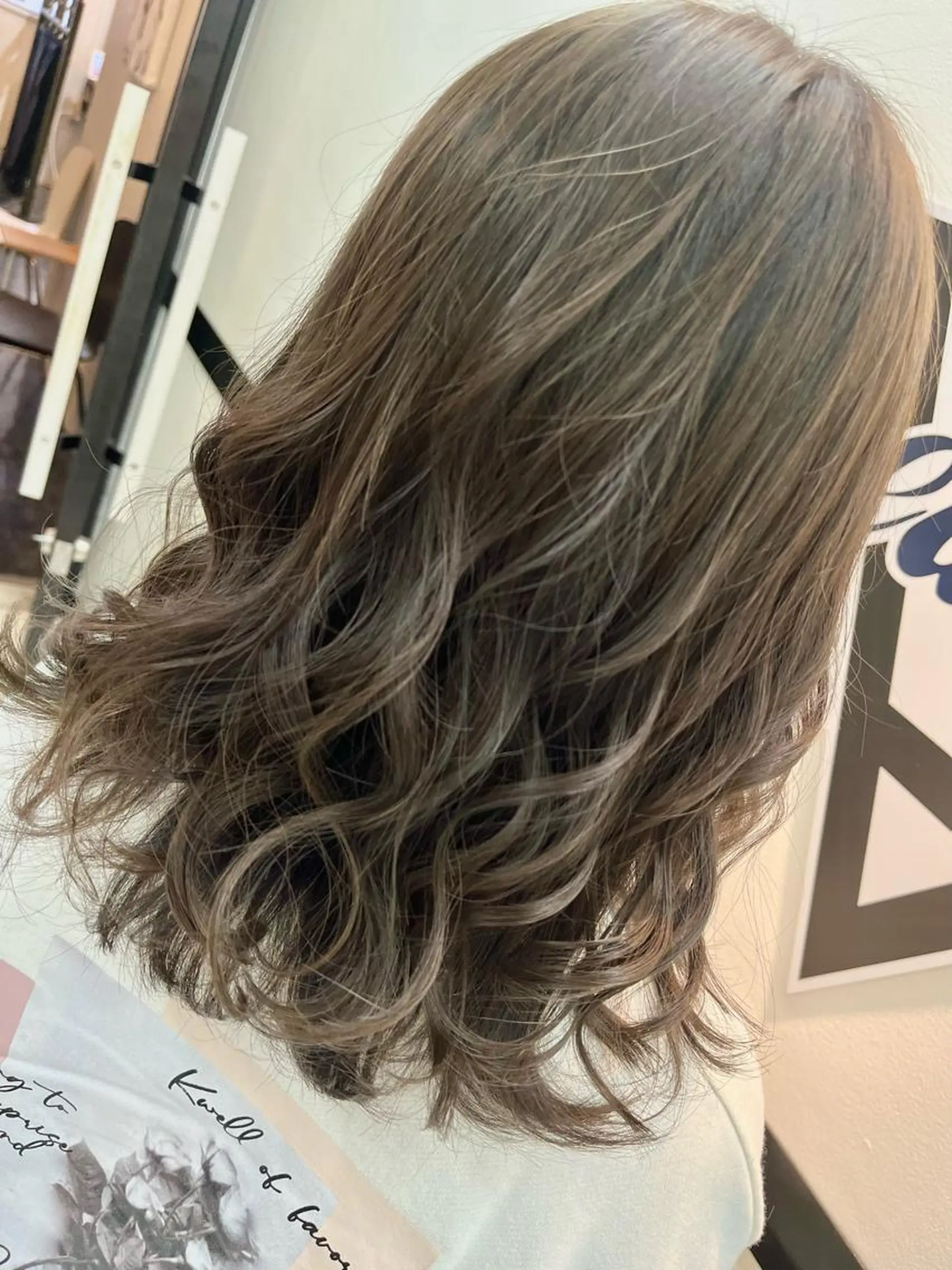 カラー Itsuki .のヘアスタイル