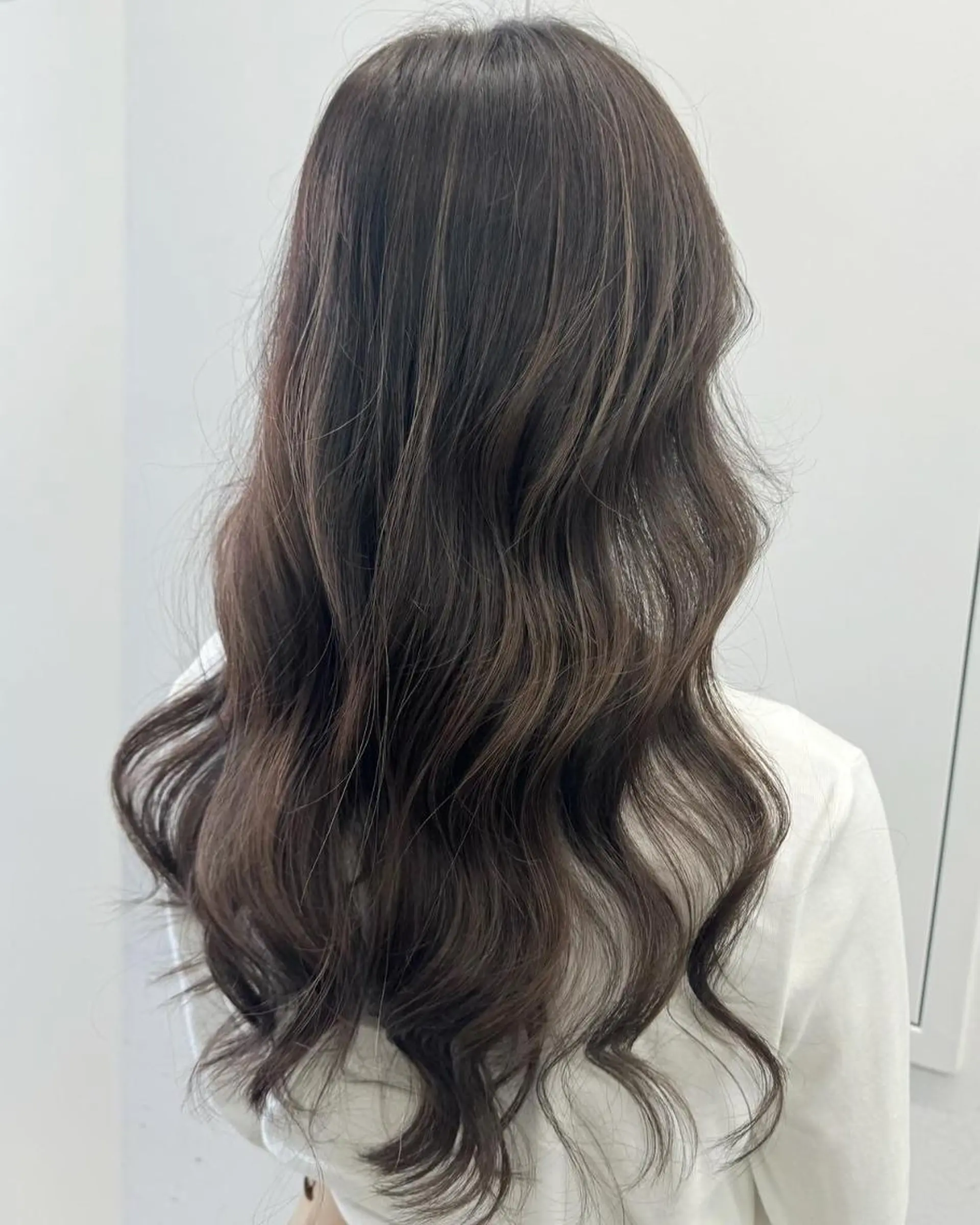 カラー アディクシーカラー アッシュ ブルーカラー ダークアッシュ グレージュ 【公式】amble luxe 中野のヘアスタイル