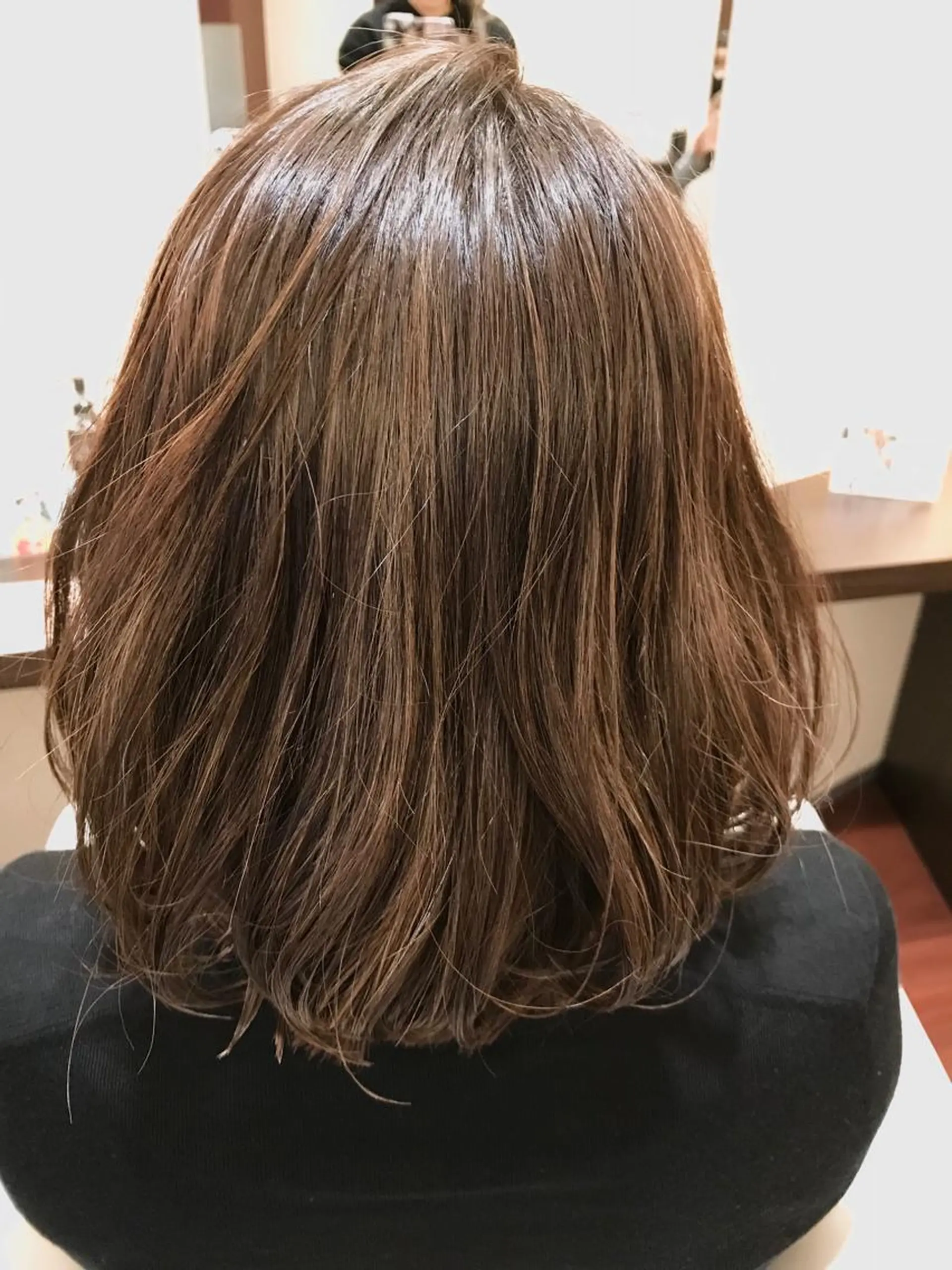 ミディアム カラー BIANCO北堀江 AKANEのヘアスタイル