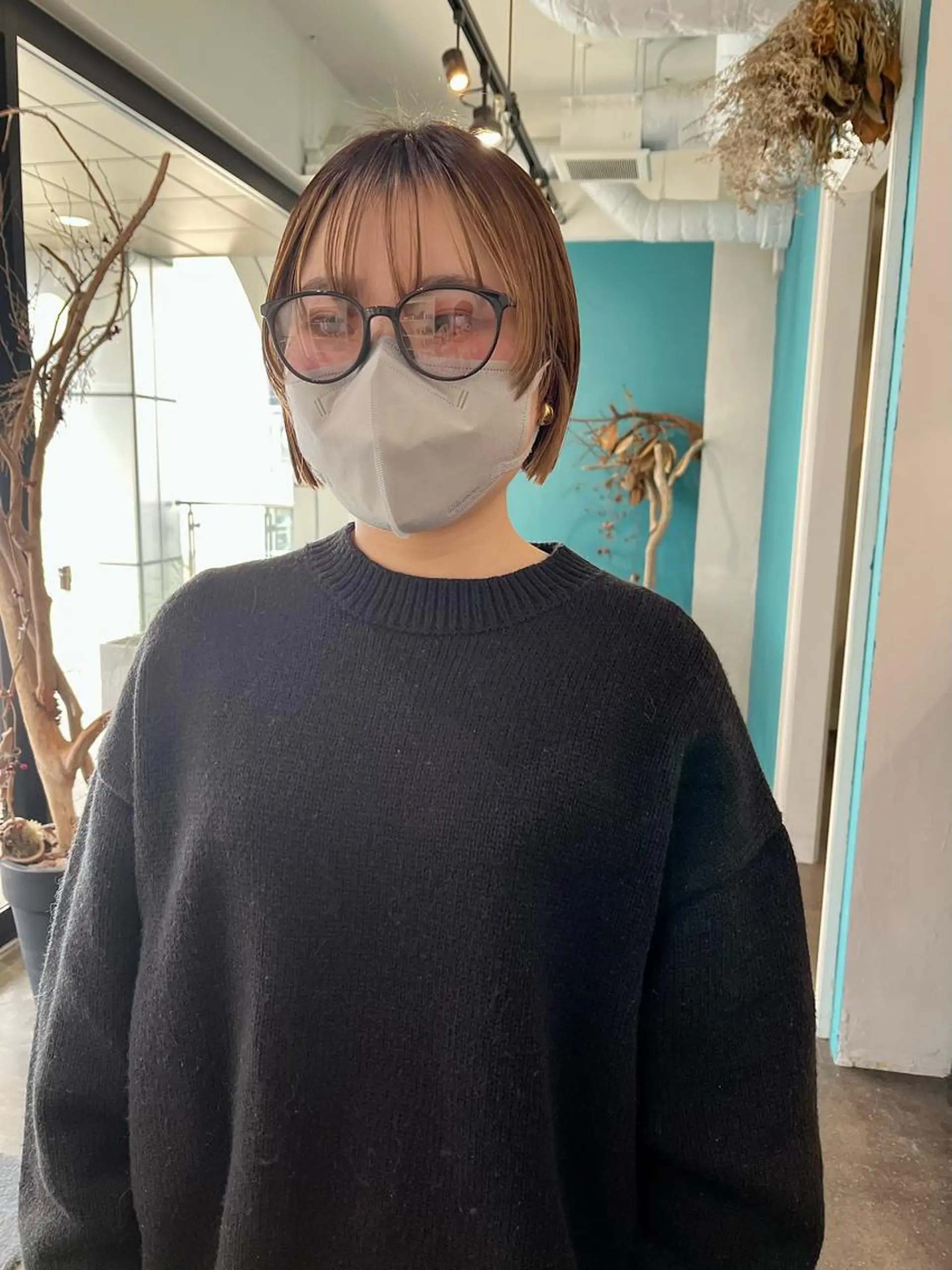 ショート ボブ 顔まわりレイヤー レイヤーカット devellope所属・宮腰 瑠果のヘアスタイル