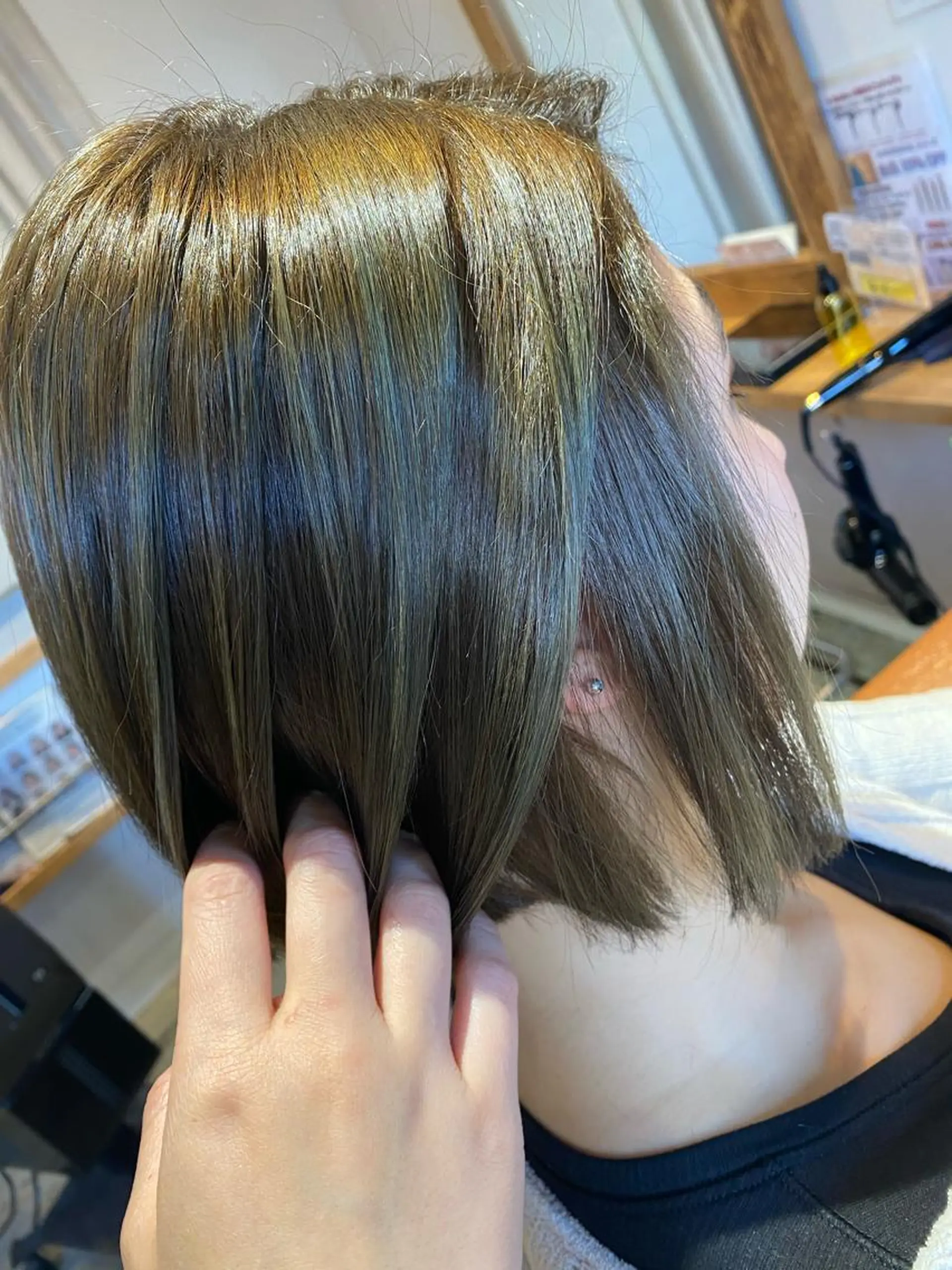 ショート カラー 髪質改善×矯正🫧 韓国ヘアasamiのヘアスタイル