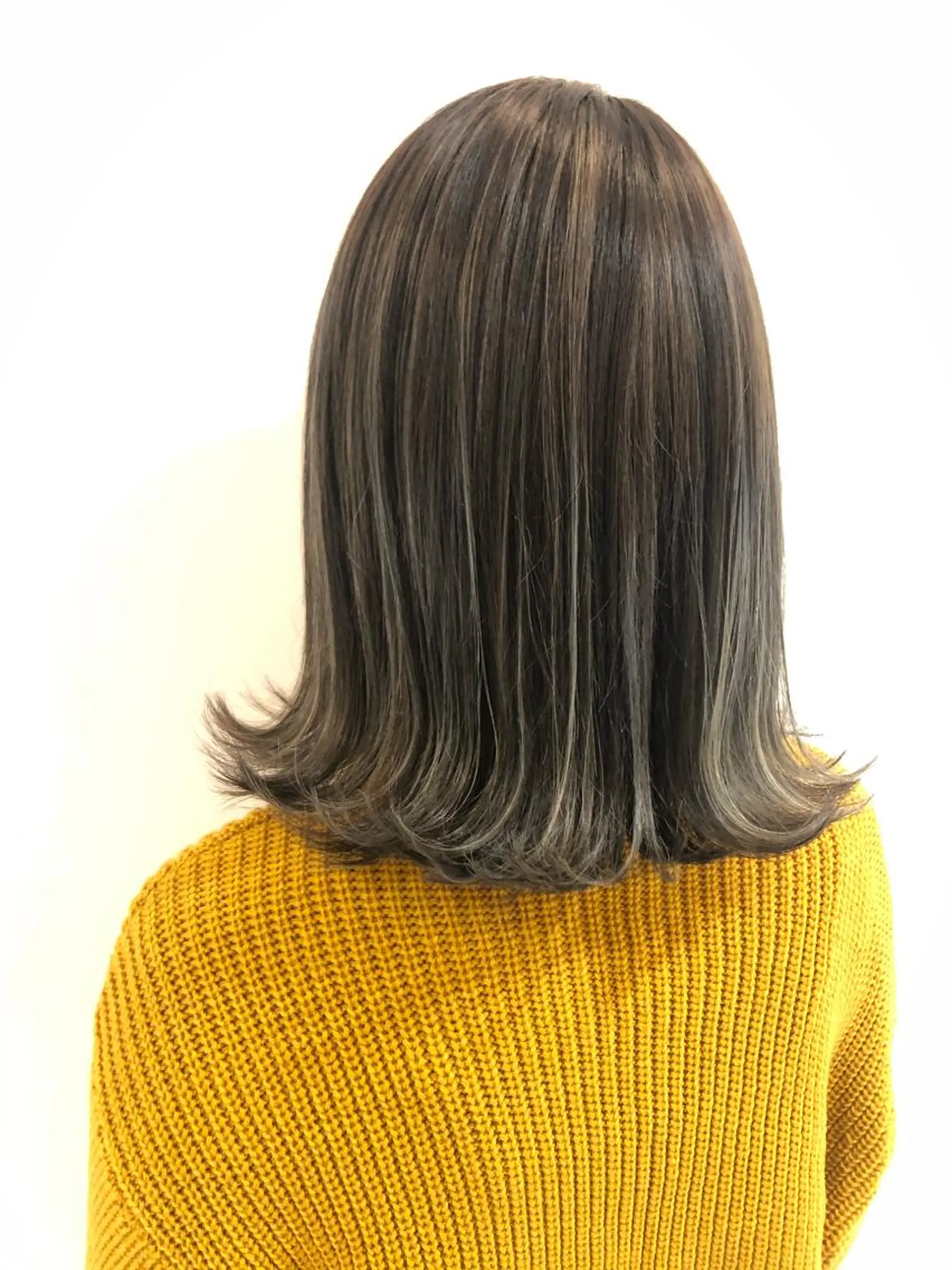 ミディアム カラー 透明感カラー ハイライトカラー ハイライト カラーモデル募集 吉原佳穂💗のヘアスタイル