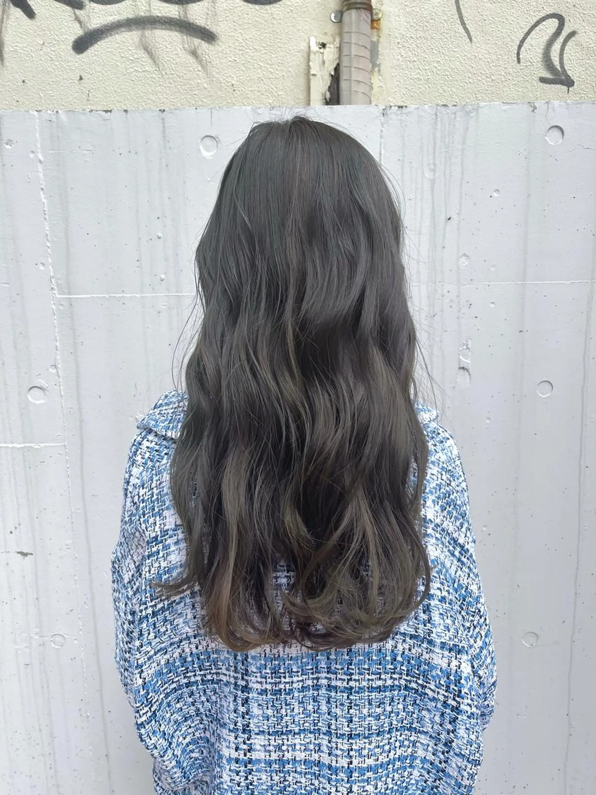 ロング カラー アディクシーカラー 透明感カラー 泉 堅也のヘアスタイル