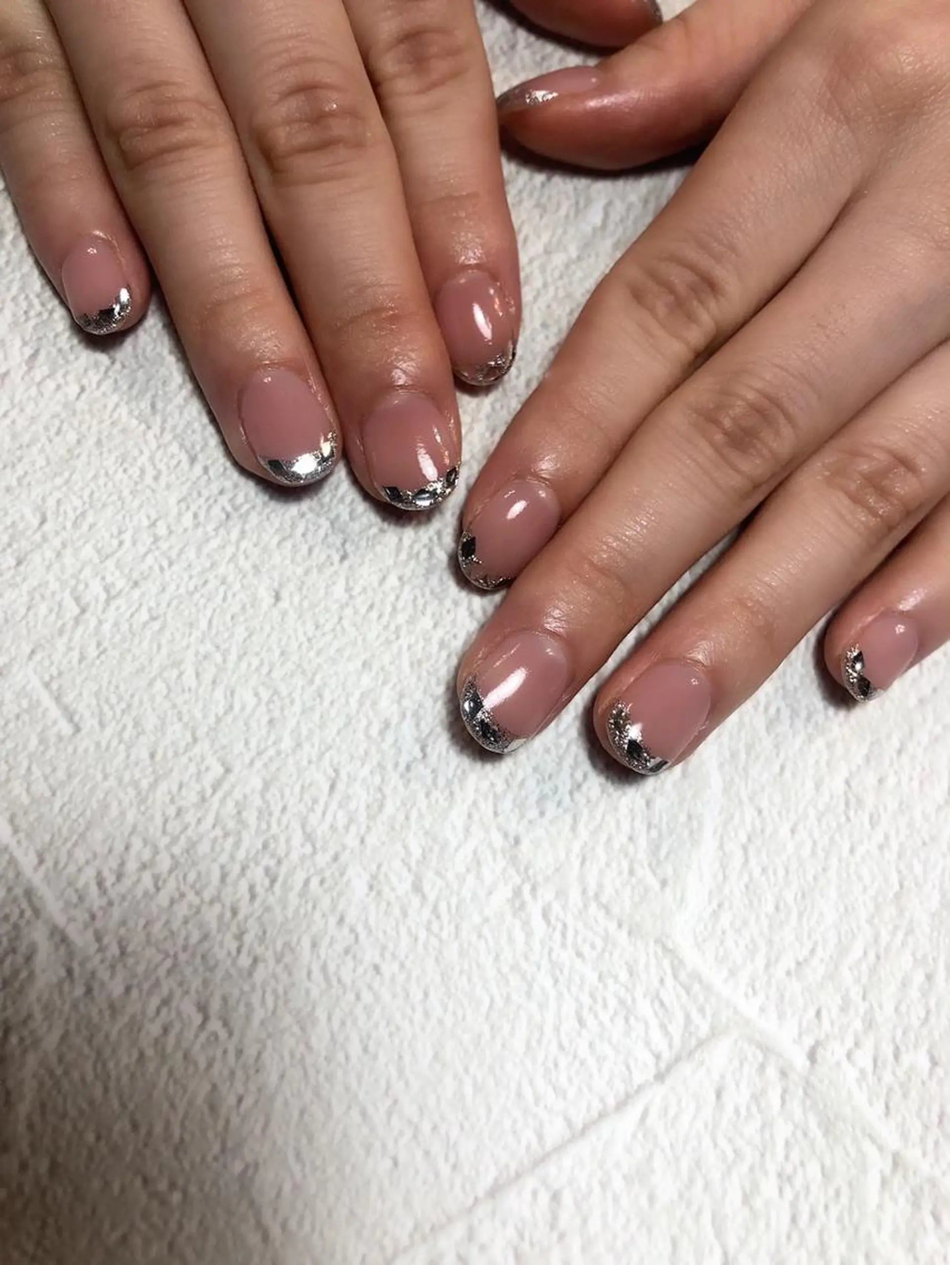 ネイル アートネイル フレンチネイル ガラスフレンチ ゴールド ホログラムネイル Nailist Honamiのネイルデザイン