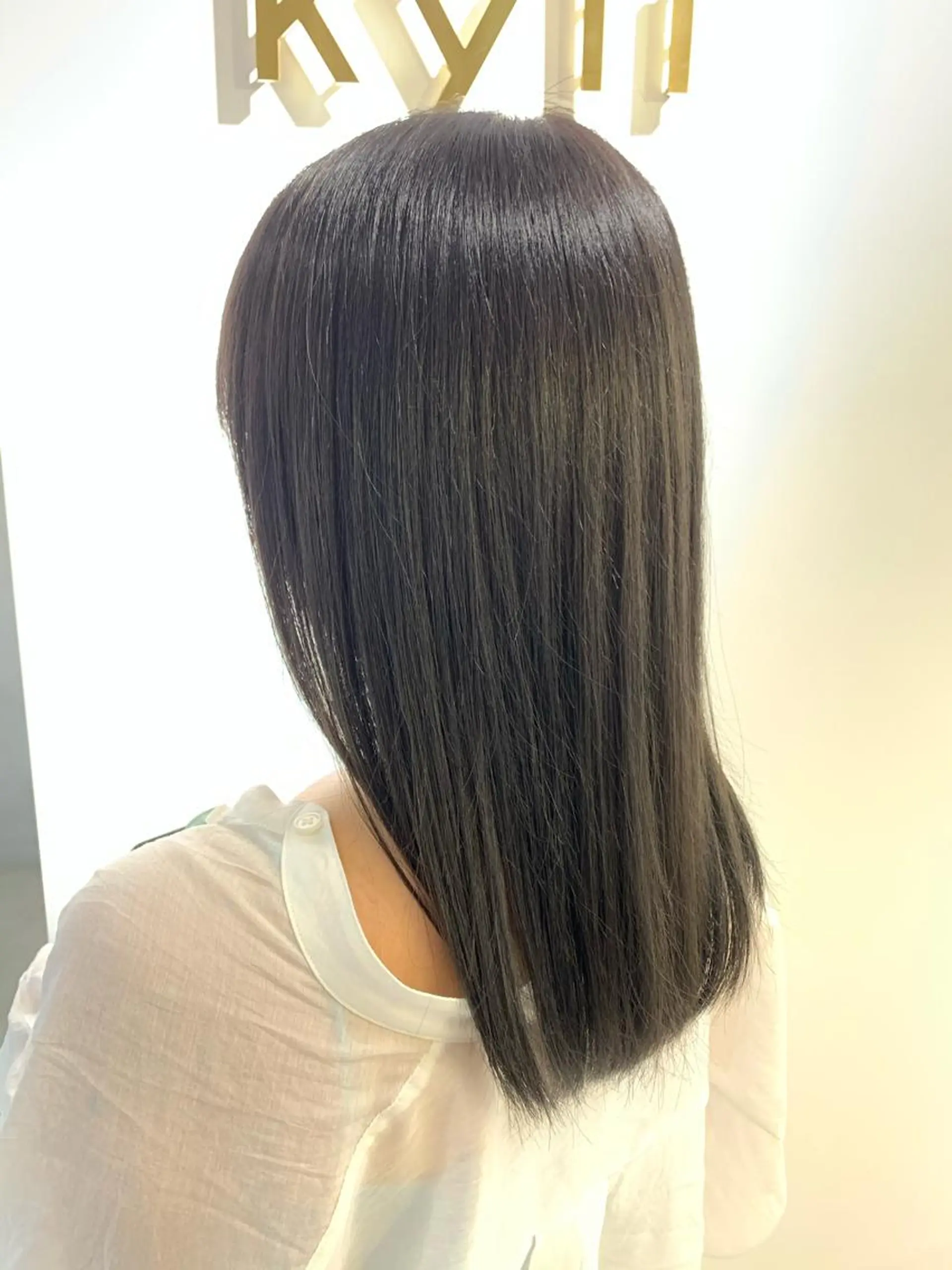 セミロング ✨髪質改善　美髪✨ 縮毛　井上 大誠のヘアスタイル