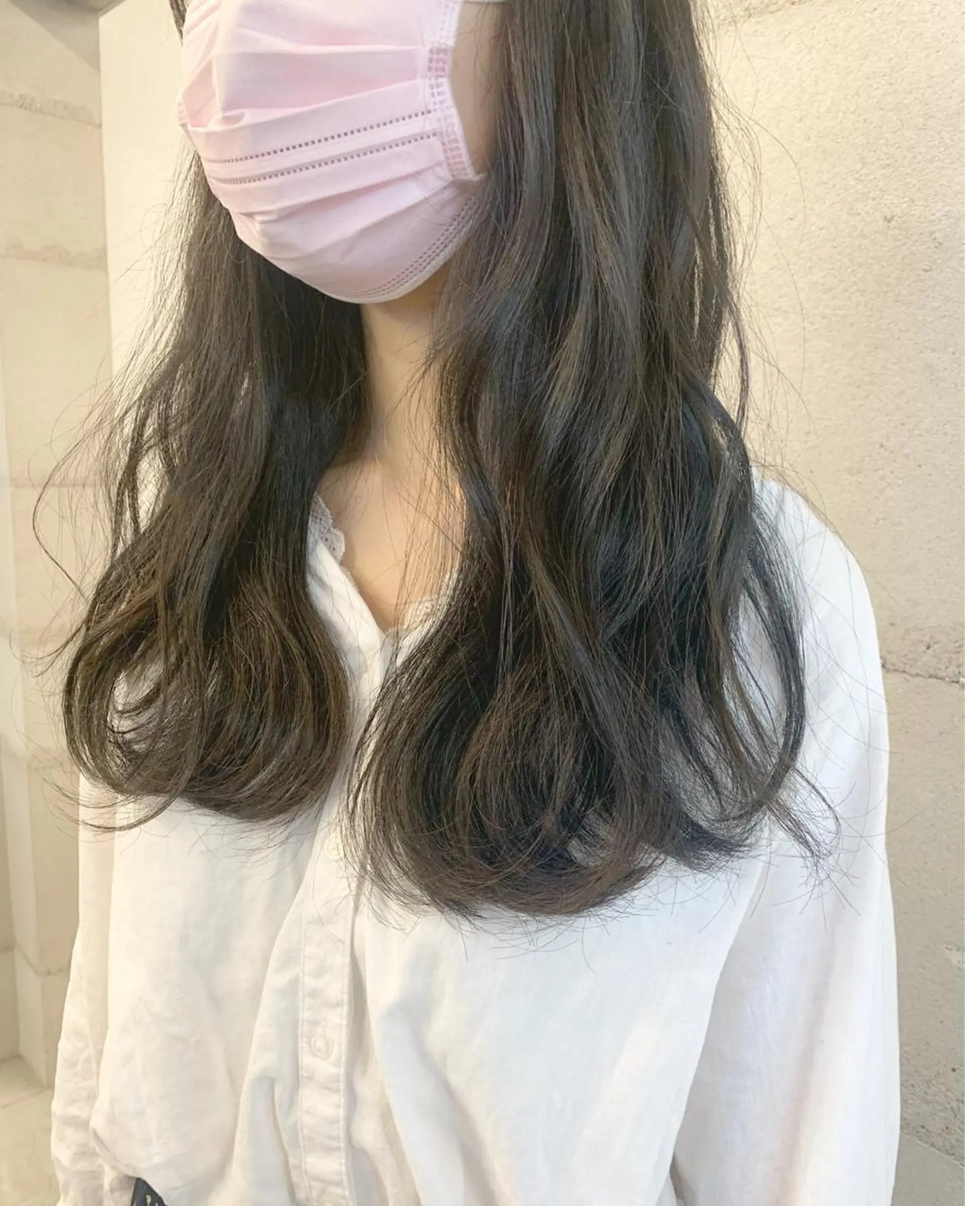 セミロング カラー 透明感/オリーブ/ グレージュ/YUKAのヘアスタイル
