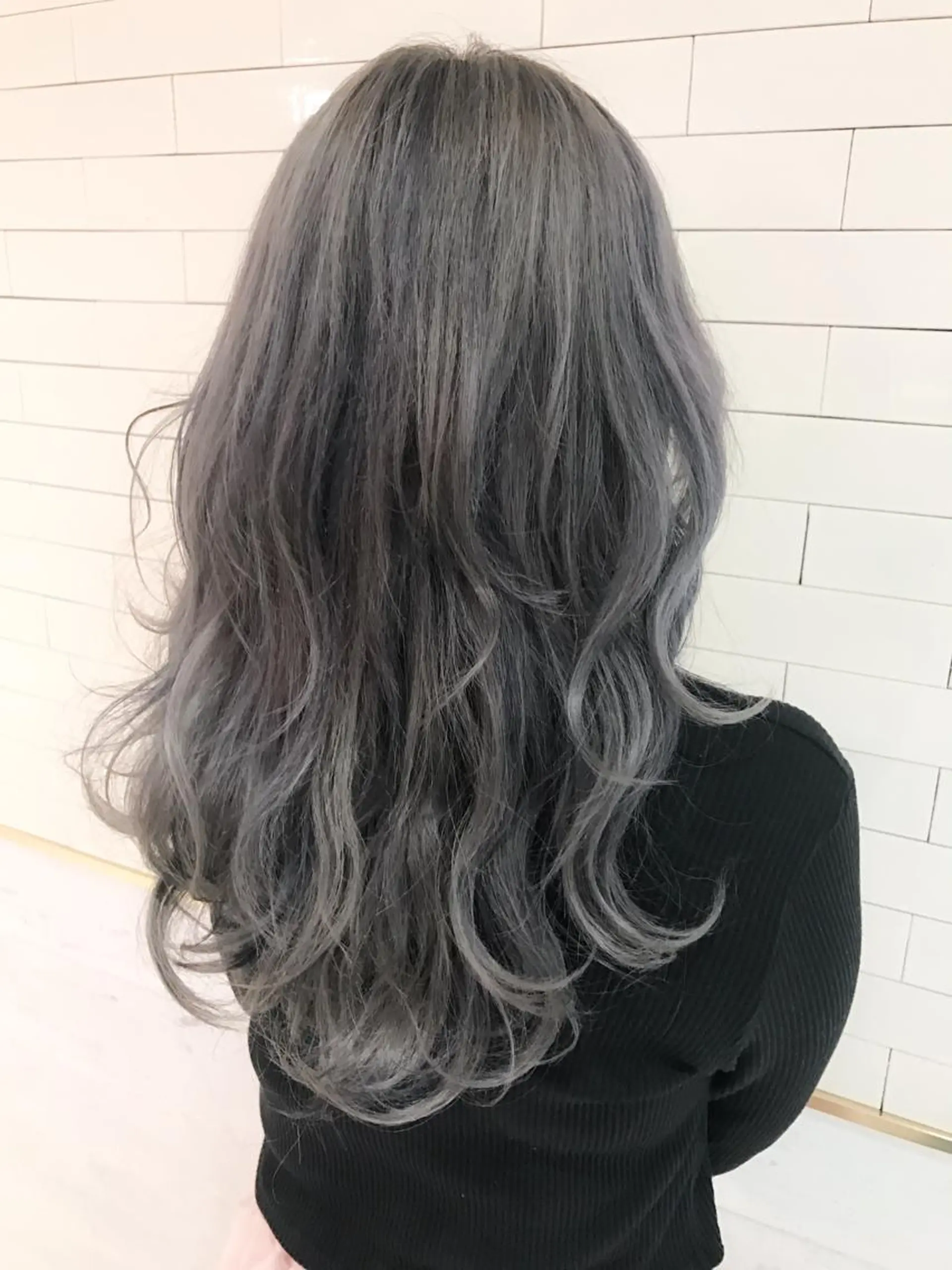 セミロング カラー グラデーションカラー ハイライトカラー シルバー ハイライト 🧡ショートの達人 🧡SHOのヘアスタイル