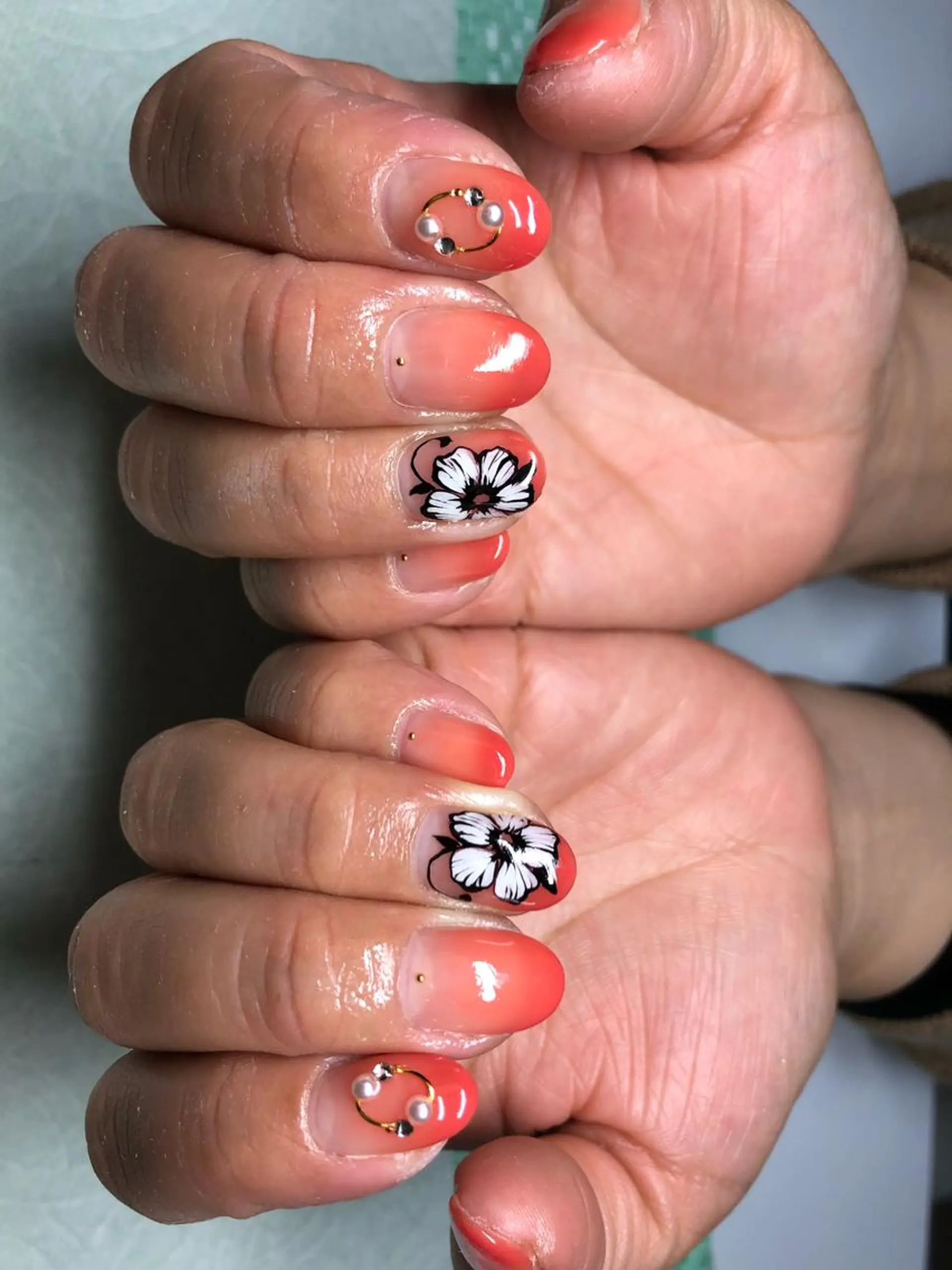 ネイル Li'leaNail AINAのネイルデザイン