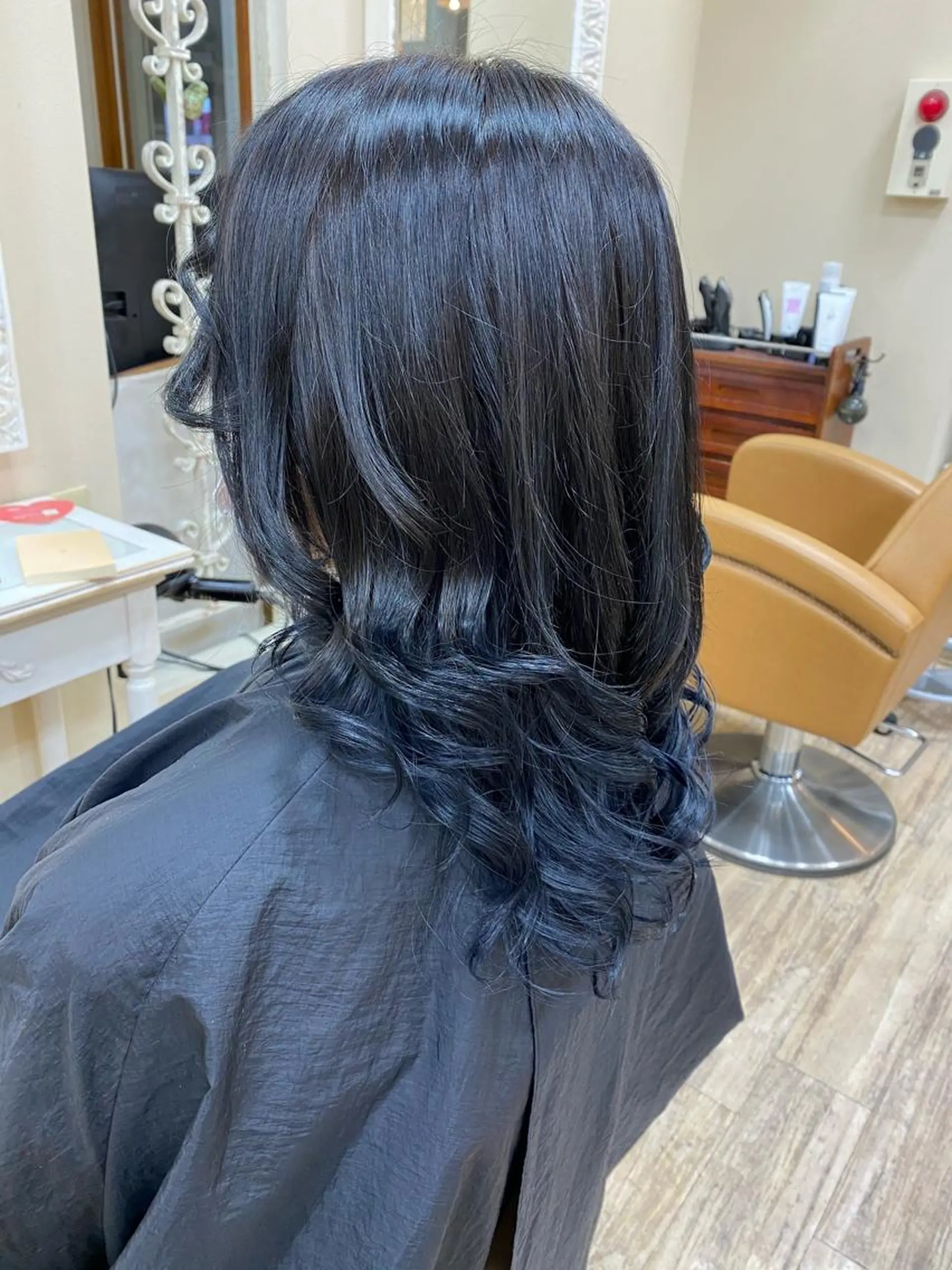 カラー SALOWIN栄 高須大貴のヘアスタイル