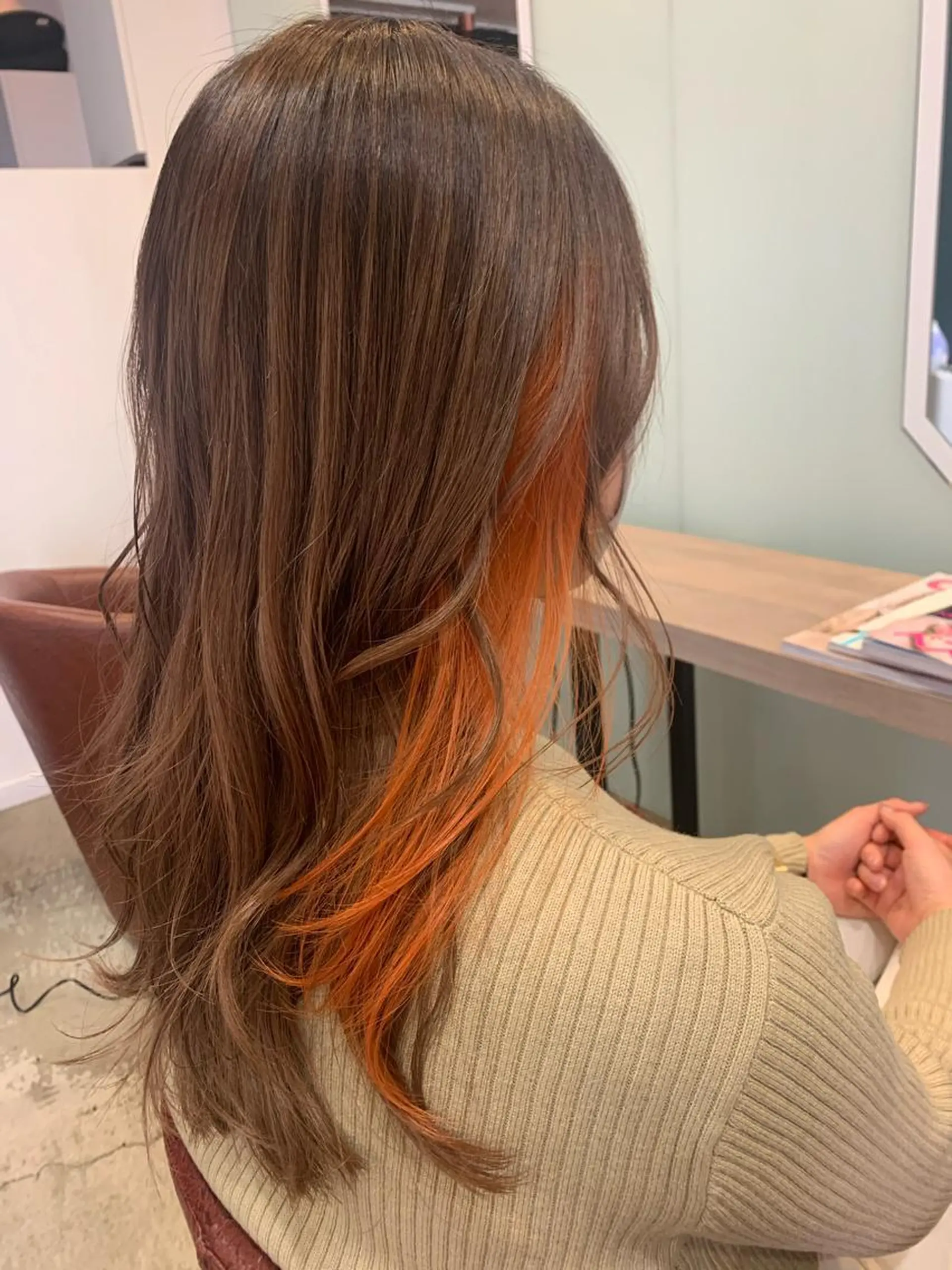 セミロング おせ ちさとのヘアスタイル