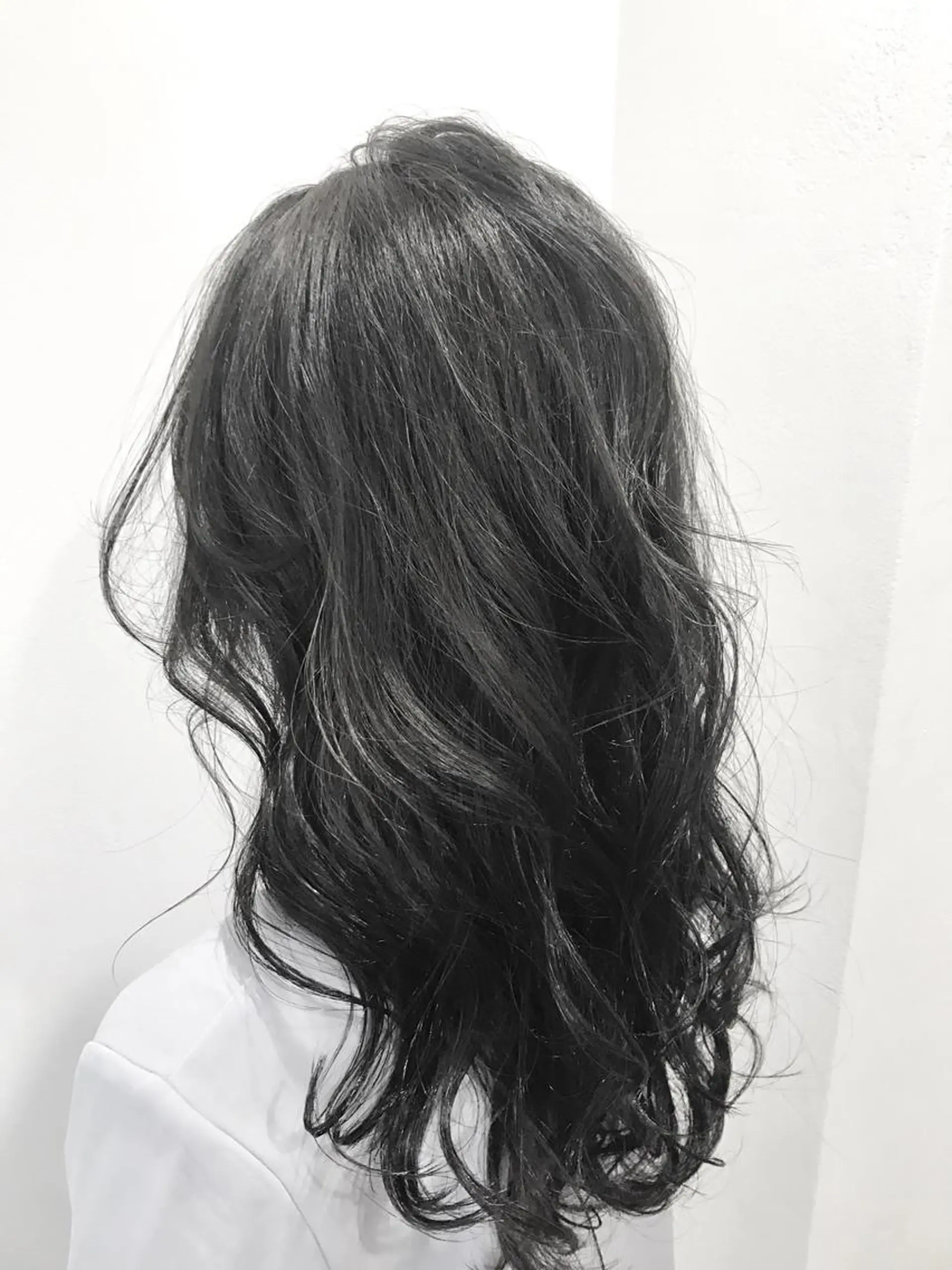 ロング カラー パーマ ヘアアレンジ キッズ ネイル マツエク・マツパ 井坂 弘人のヘアスタイル
