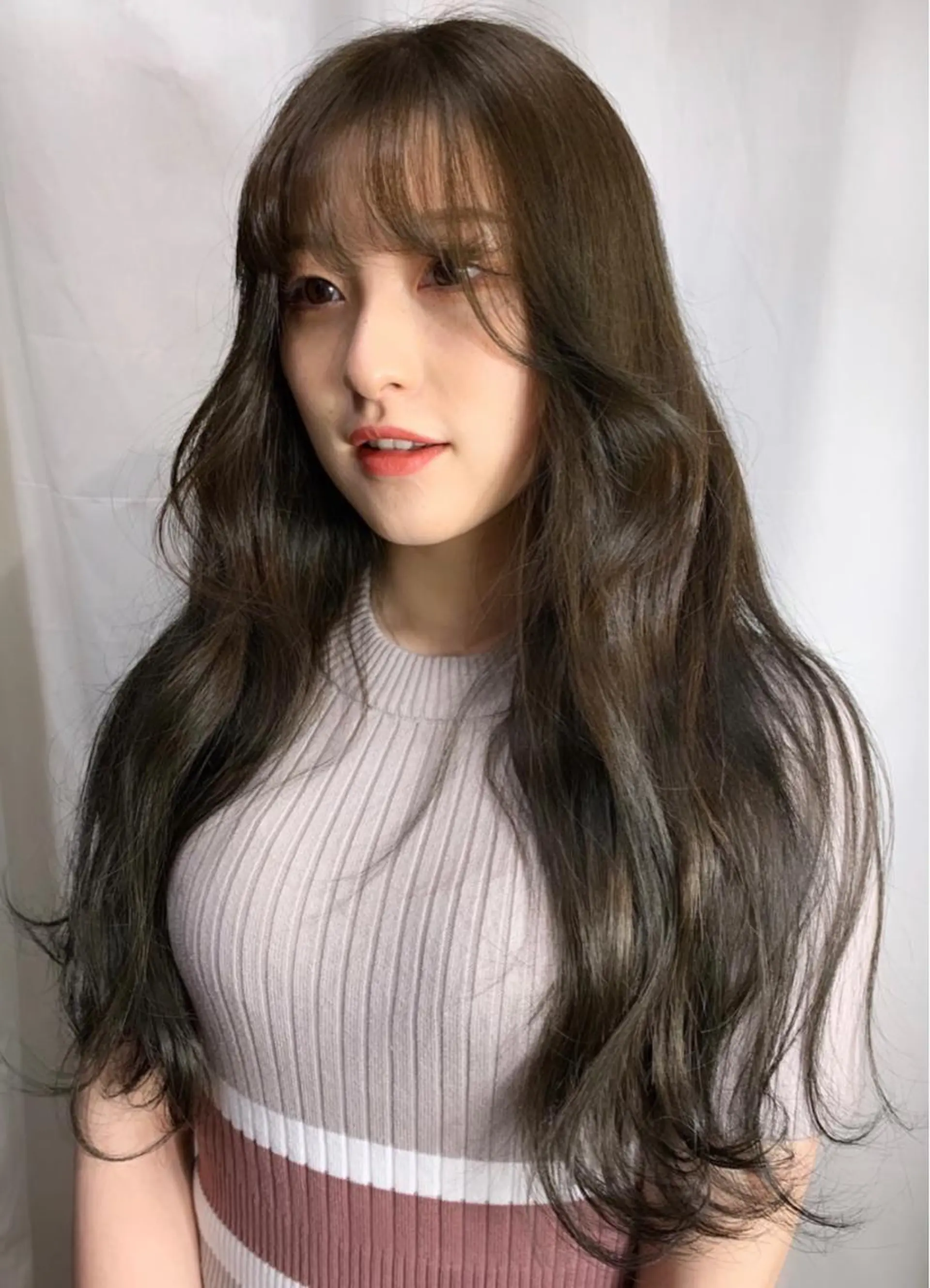 ロング カラー ヘアアレンジ 髙塚碧🇰🇷 韓国ヘア🎗️のヘアスタイル