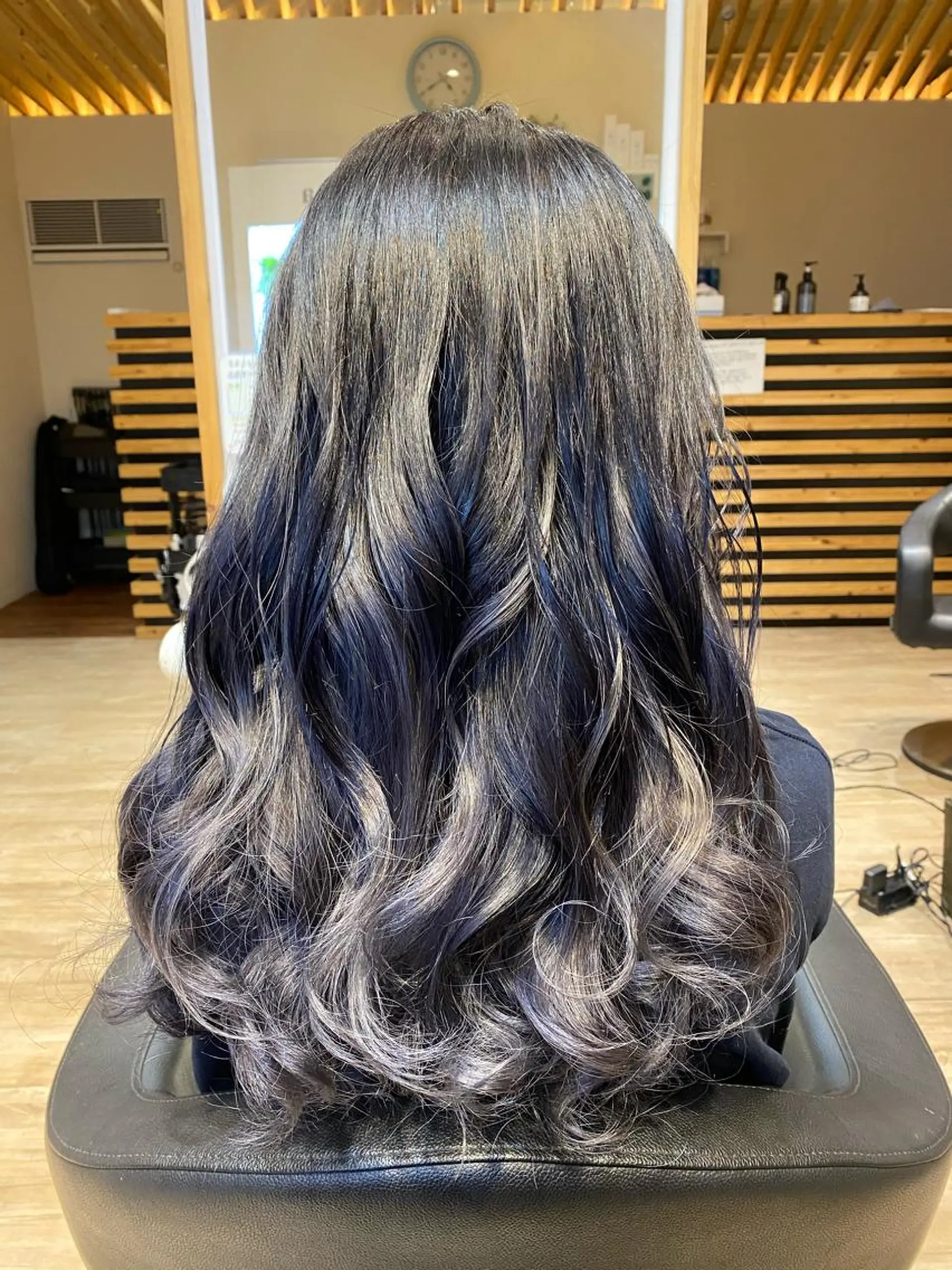 ロング カラー 関口 友行のヘアスタイル