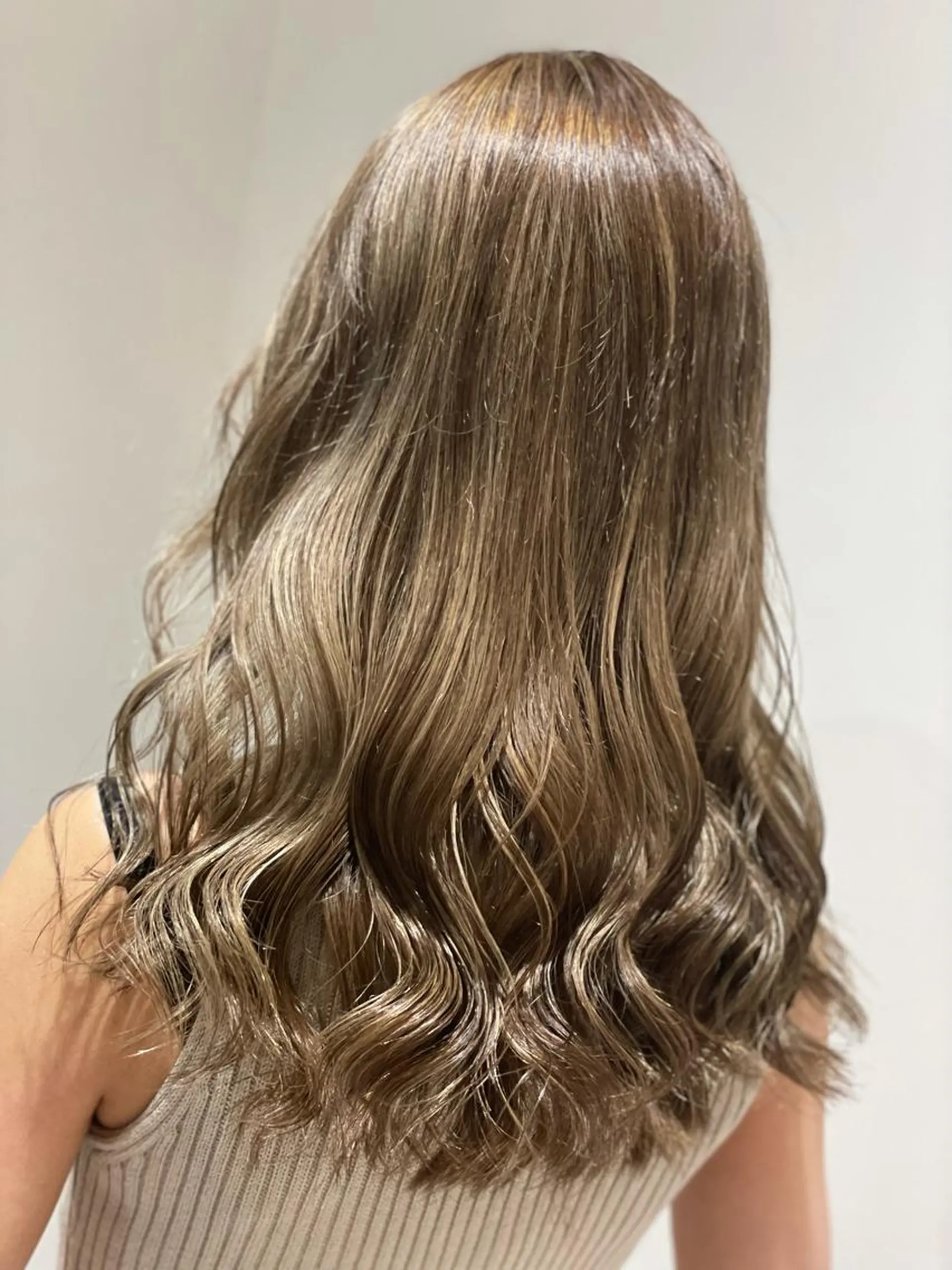 ミディアム カラー ヘアアレンジ 髪質改善×ハイトーン 中田啄也のヘアスタイル