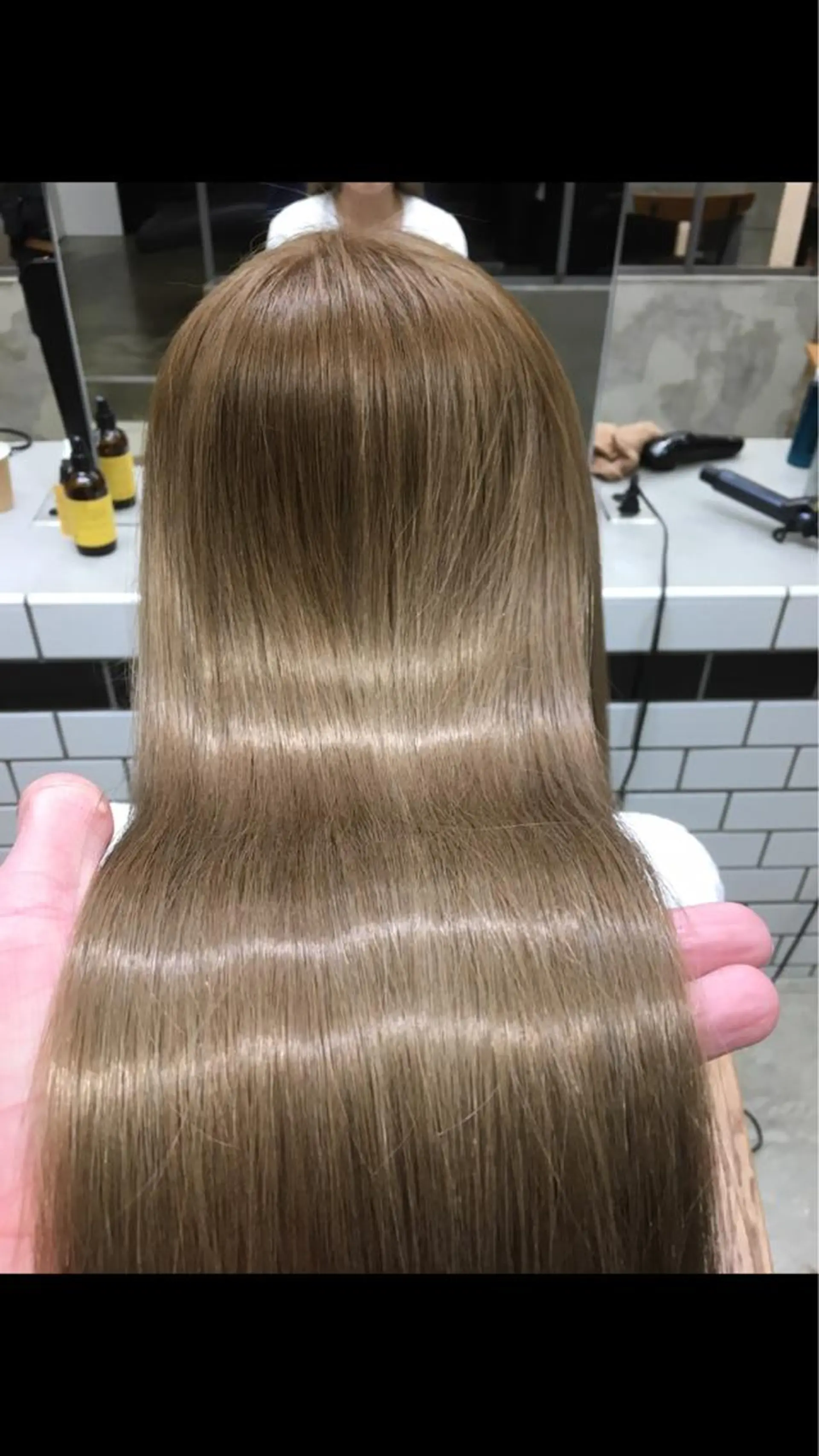 セミロング カラー メンズ眉毛ITSUK Iメンズ専門　新宿の眉毛・アイブロウイメージ