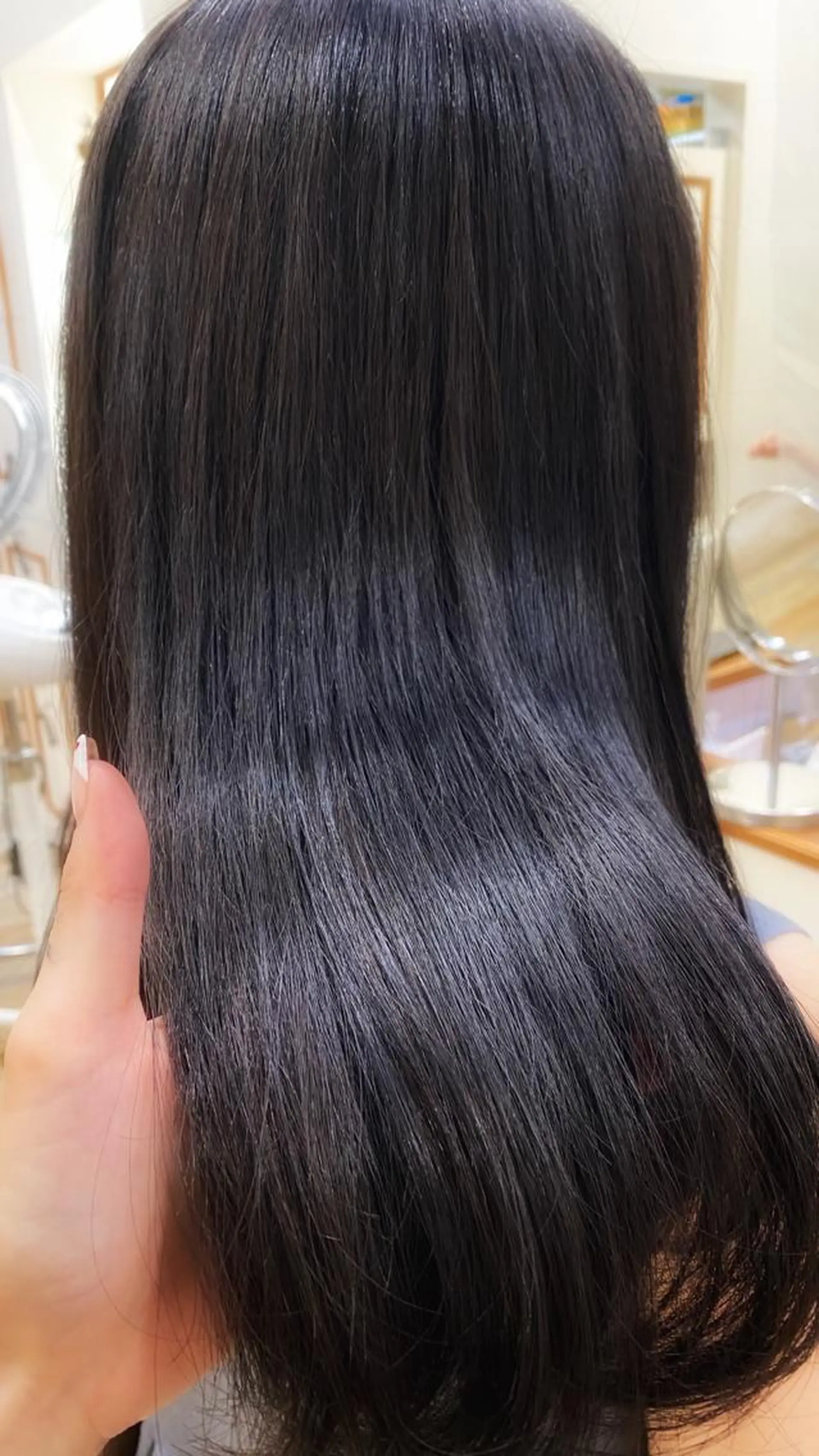 ロング トリートメント カット ヘアカラー トリートメント 艶カラー/韓国風ヘア 🩵shioneのヘアスタイル