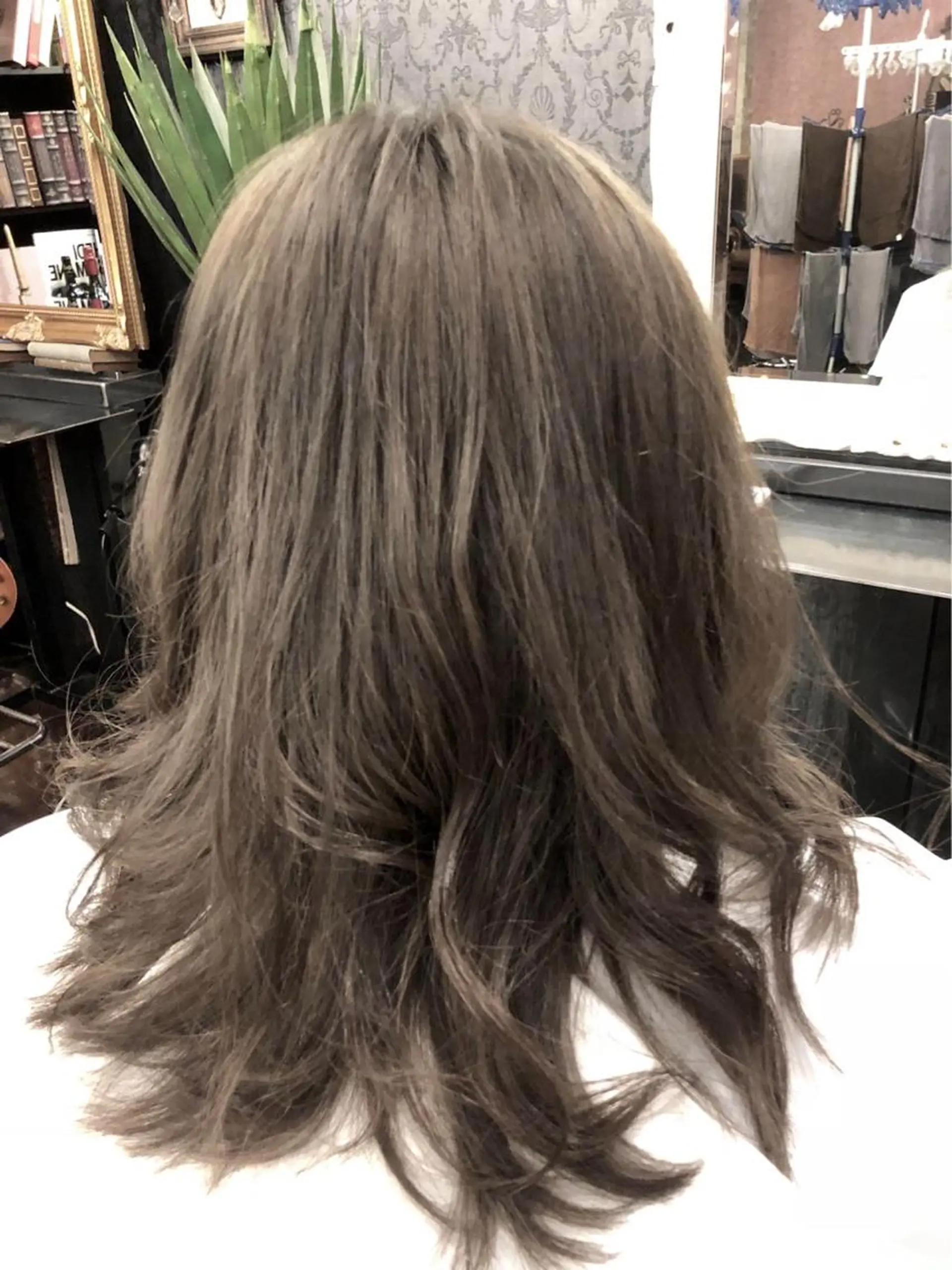 セミロング カラー 藤井菜々 （エルベスアクト）のヘアスタイル