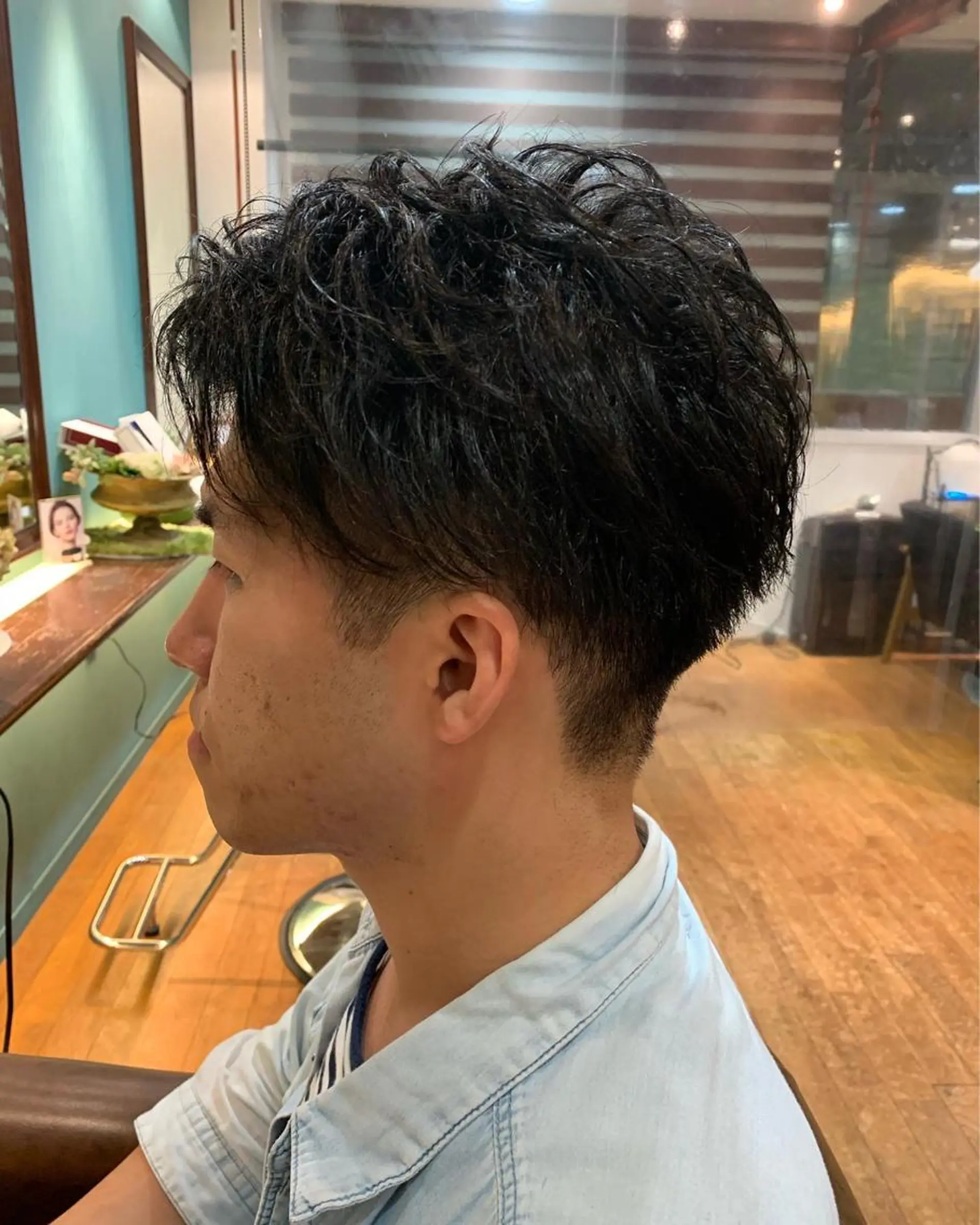 メンズ マッシュ カット特化美容師 齋藤桐のヘアスタイル