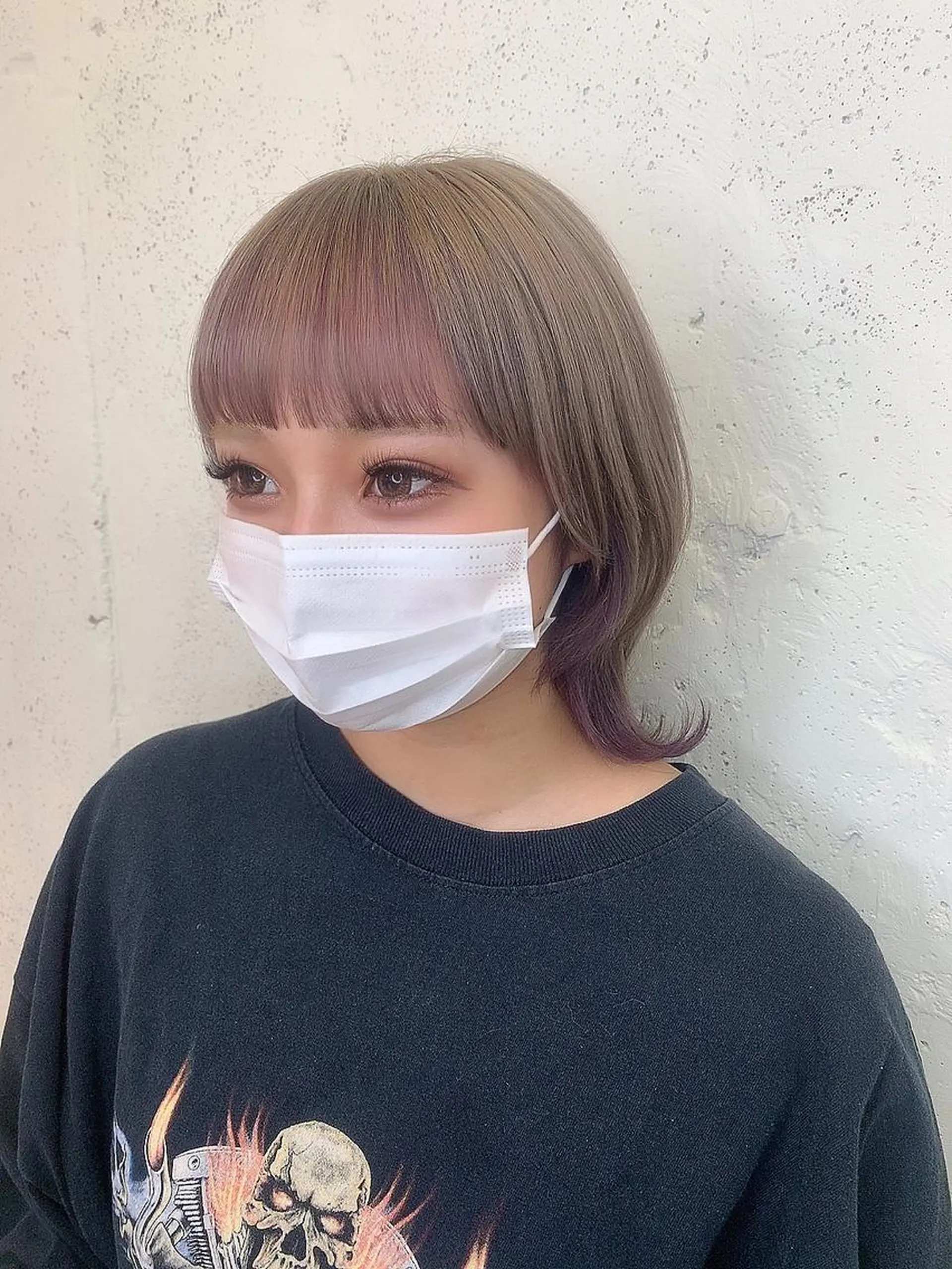 ミディアム カラー カット ヘアカラー 透明感ハイトーン🦄 キラ🌈のヘアスタイル