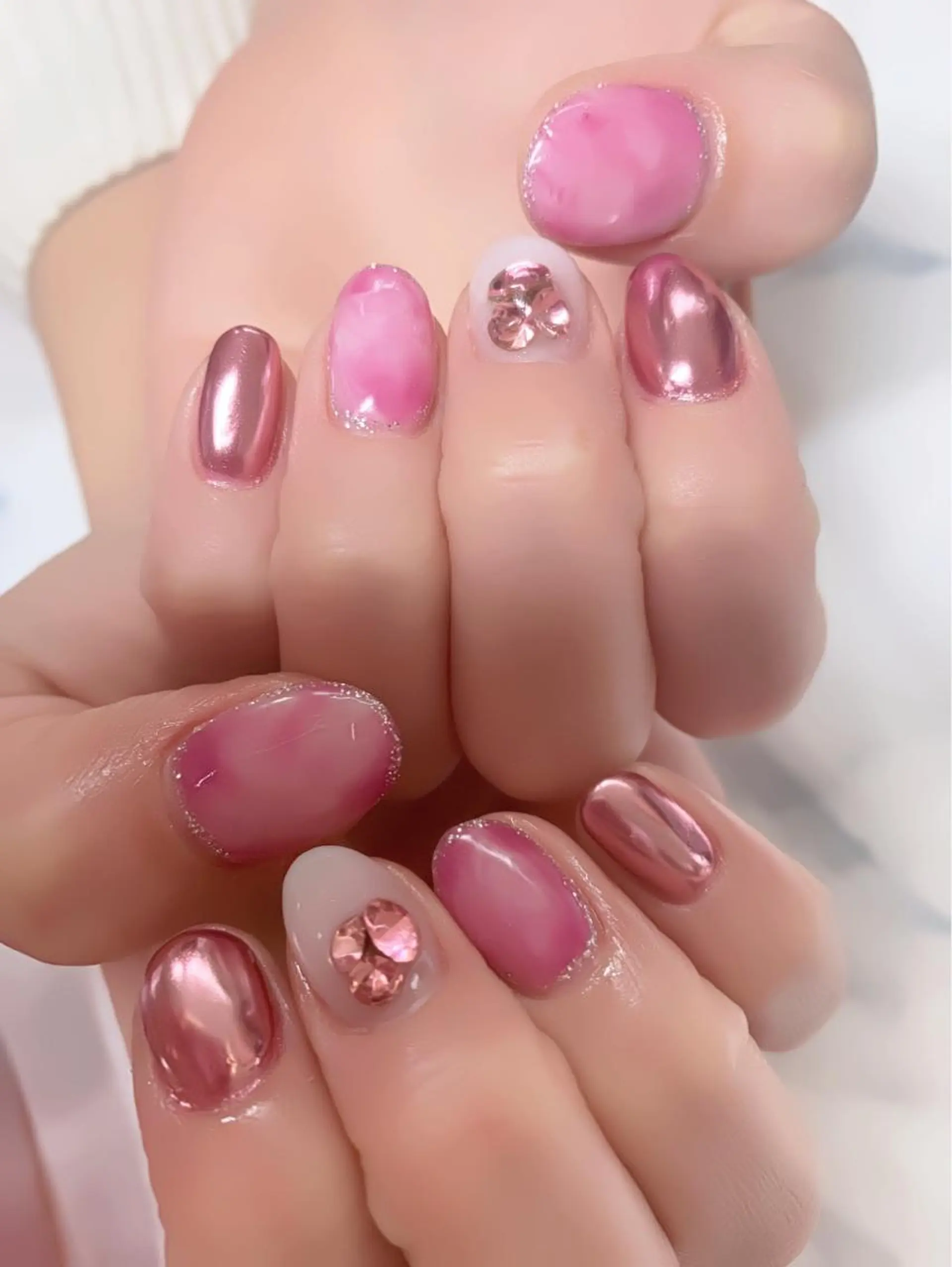 ネイル 菅野 愛花のネイルデザイン