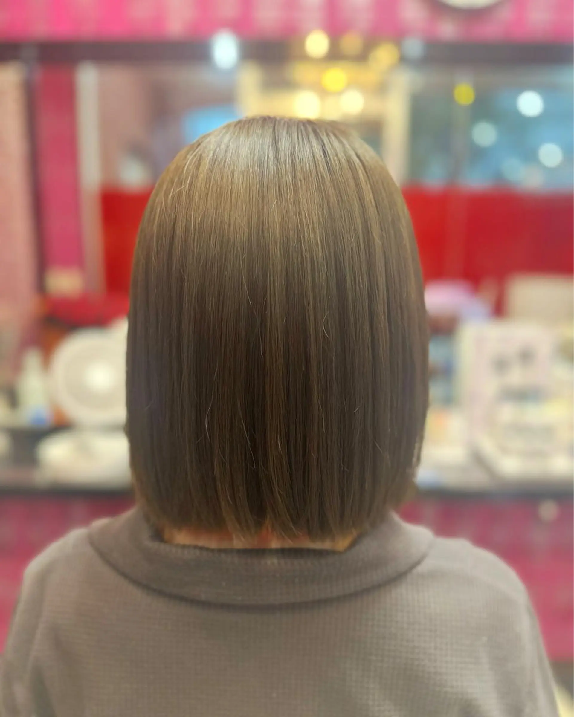 ショート カラー 横山 千春のヘアスタイル