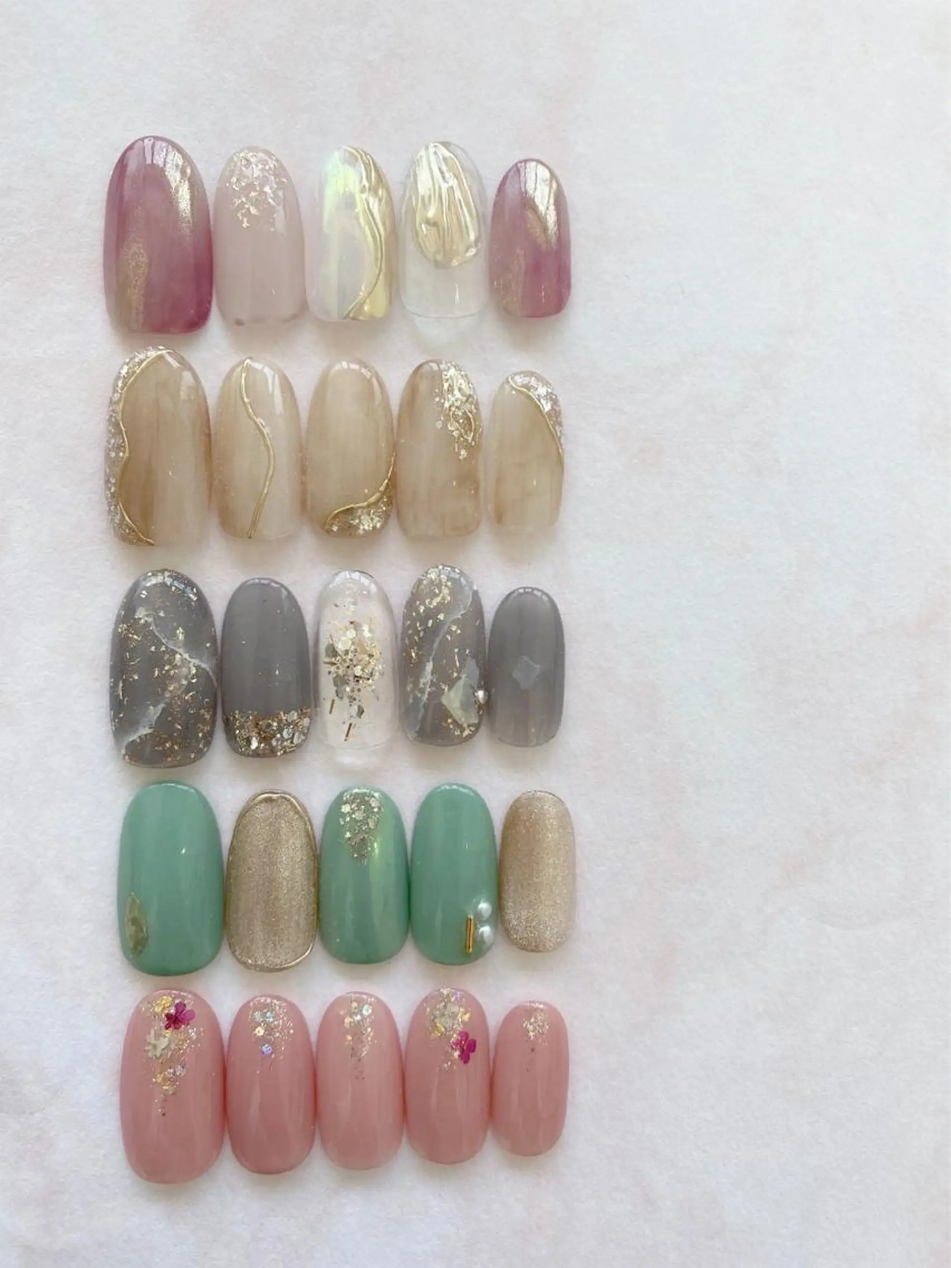 ネイル ハンドネイル nailist kanae🦖のネイルデザイン