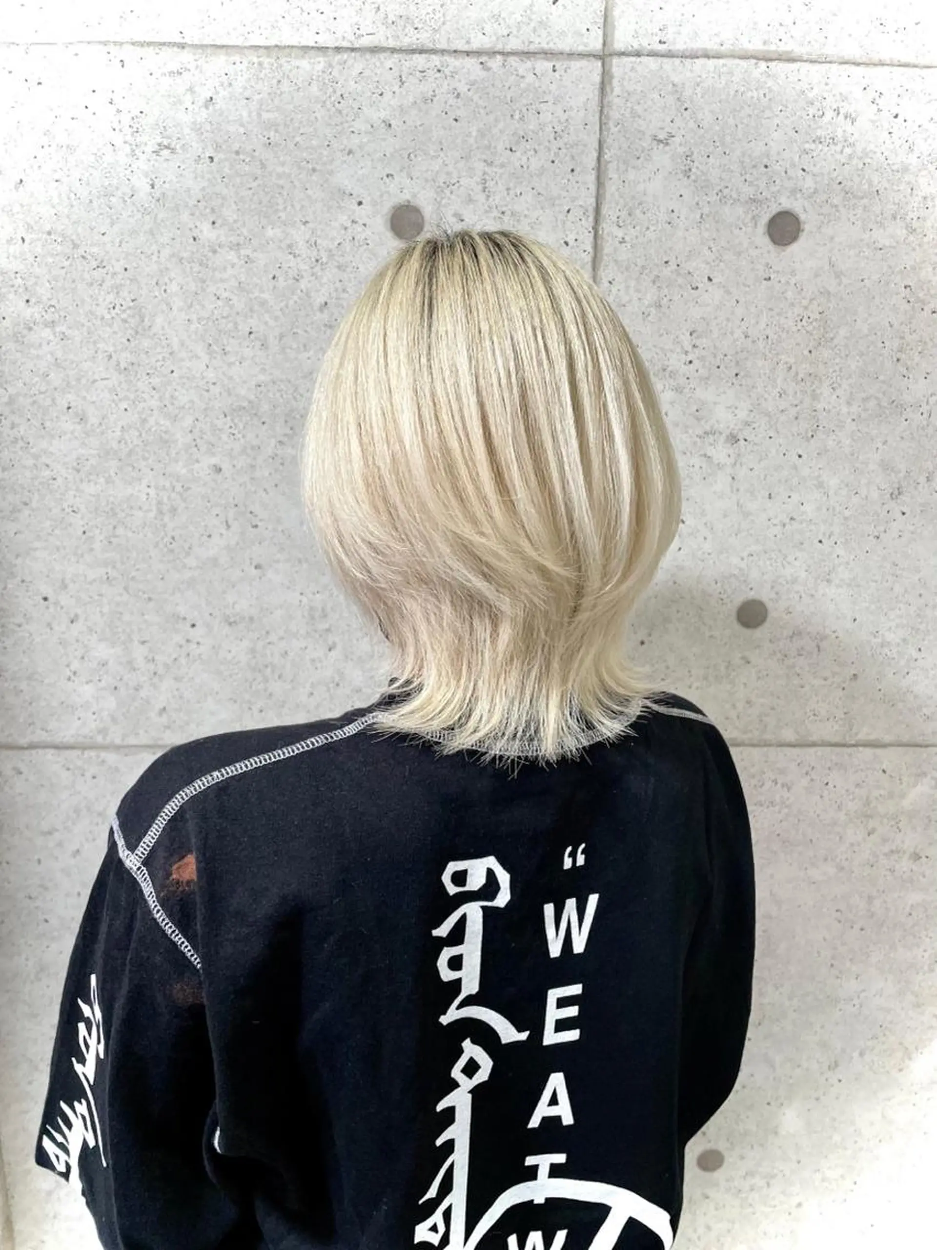 ミディアム ウルフカット カット 1日1名様限定 予約可能のヘアスタイル