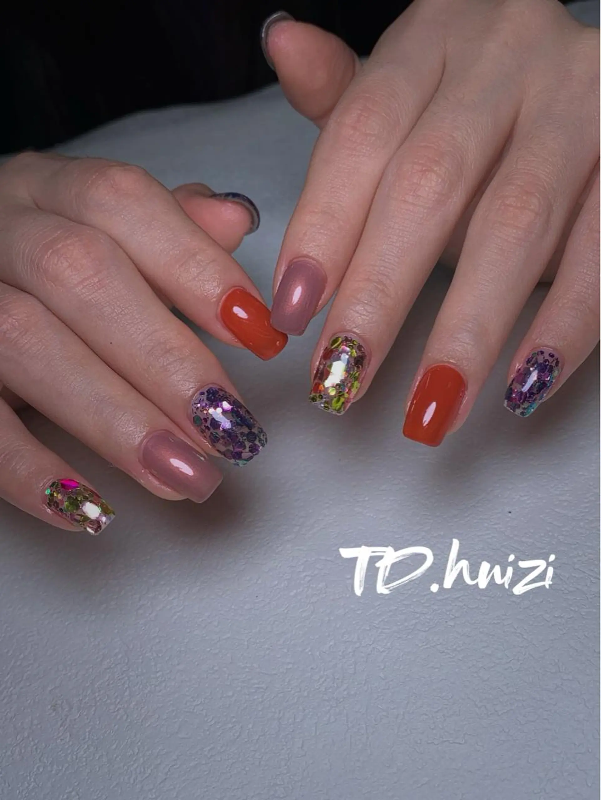 ミディアム めぐみのネイルサロン スタッフ練習のネイルデザイン